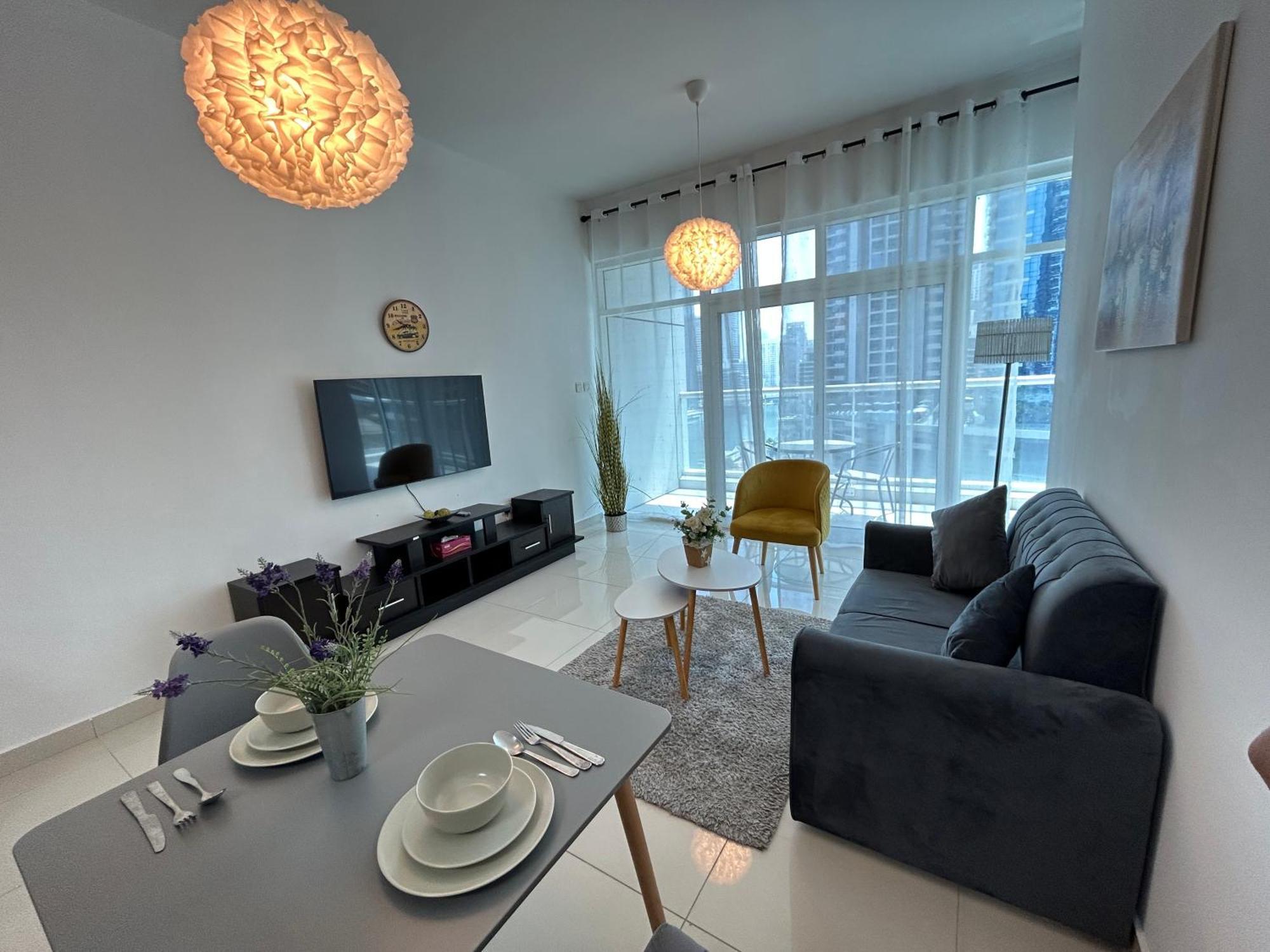 Golden Vacation Homes Continental Tower Marina Apartment