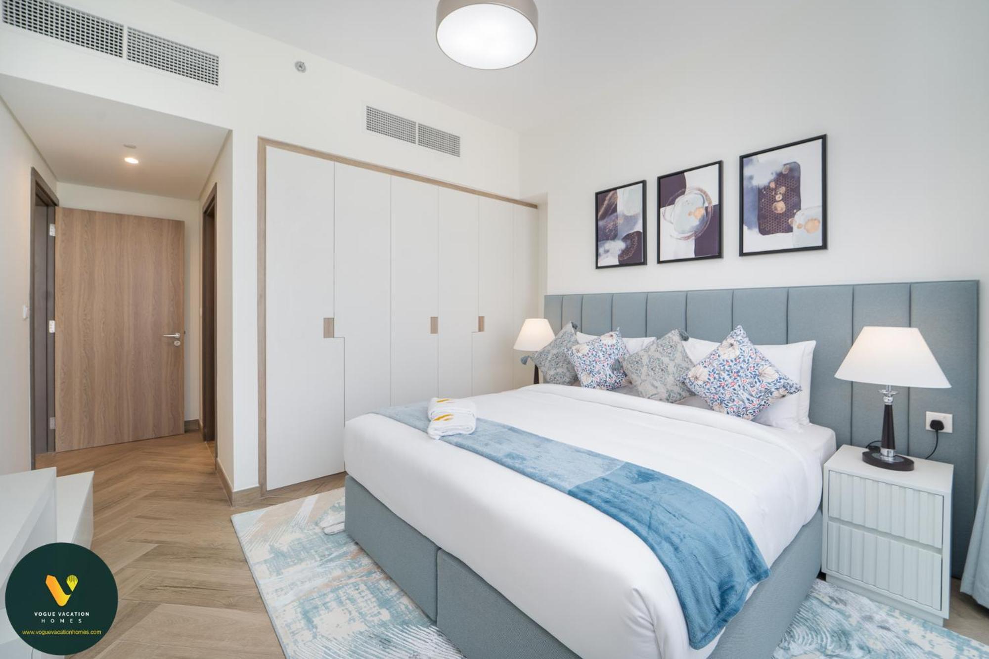 Vogue Al Wasl 1 West 13th Floor With Large Balcony For View Of Sheikh Zaid Road And One Za'abeel Tower And Burj Khalifa, Walkable To Metro With Easy Access To Sheikh Zayed Road & World Trade Centre Apartment