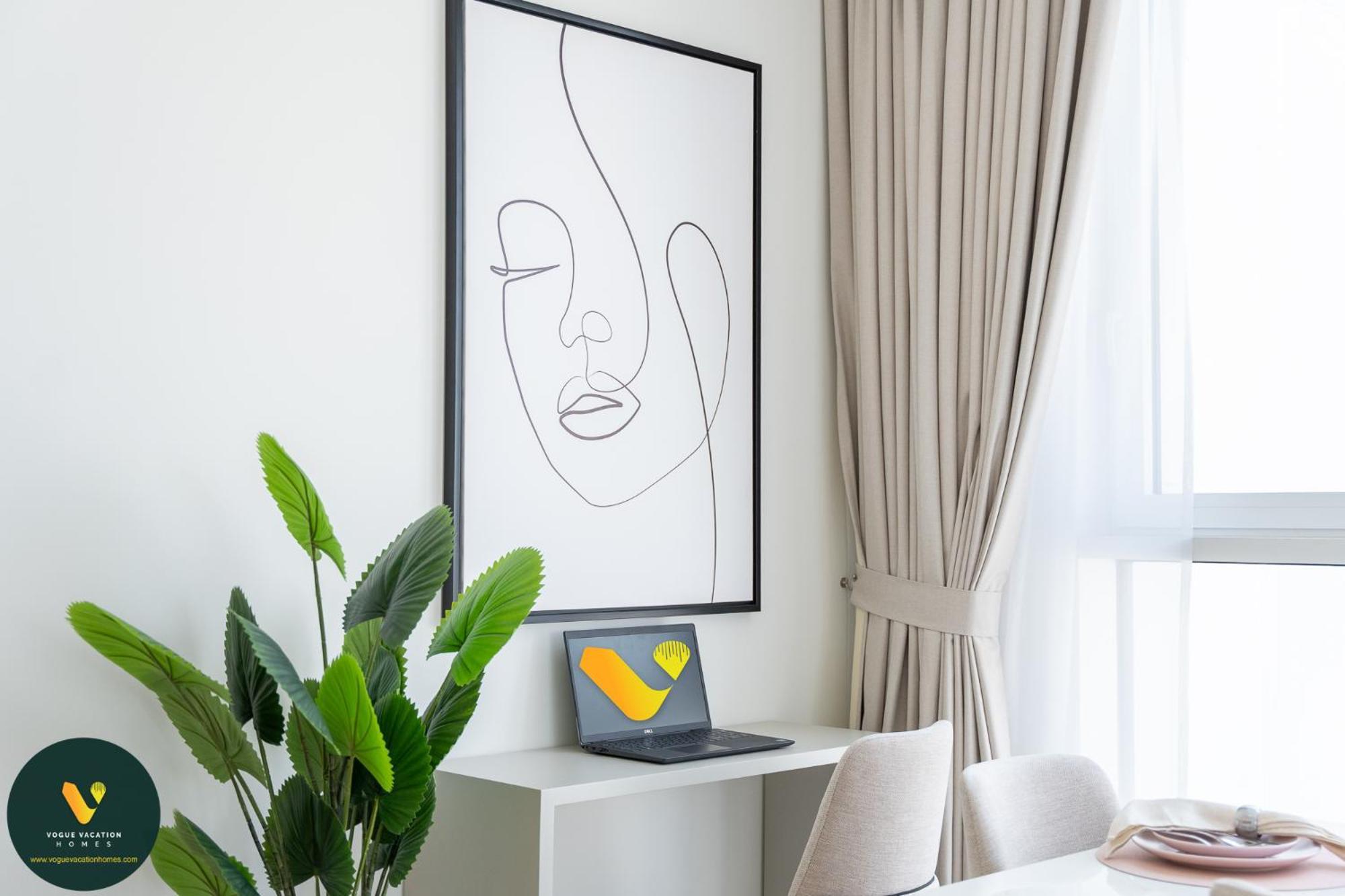 Vogue Al Wasl 1 West 13th Floor With Large Balcony For View Of Sheikh Zaid Road And One Za'abeel Tower And Burj Khalifa, Walkable To Metro With Easy Access To Sheikh Zayed Road & World Trade Centre *