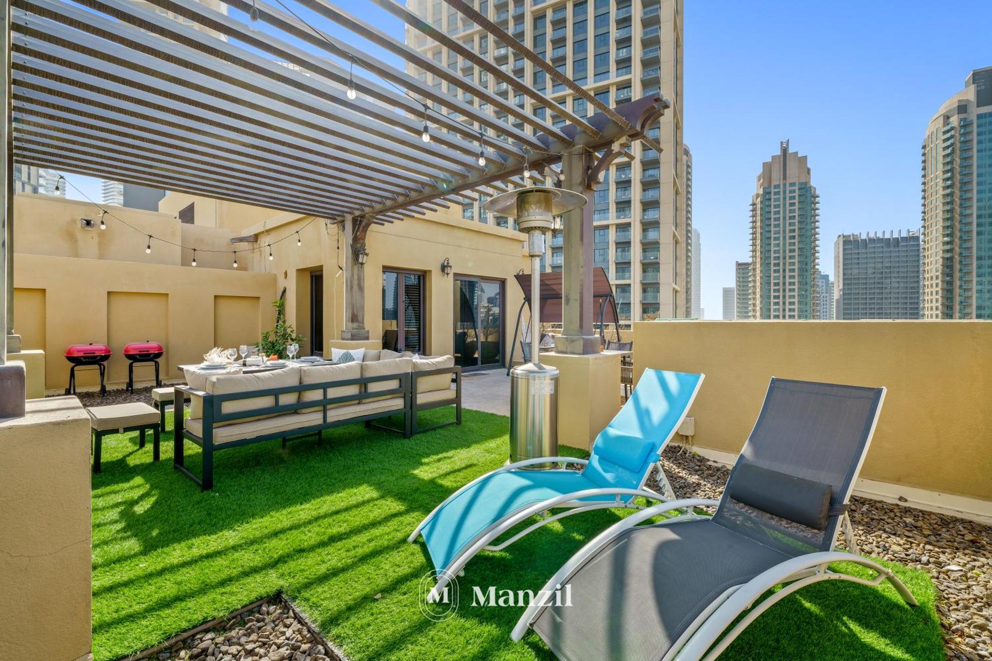 Manzil - Cozy 2br Penthouse With Private Terrace And Full Burj View In Downtown Dubai