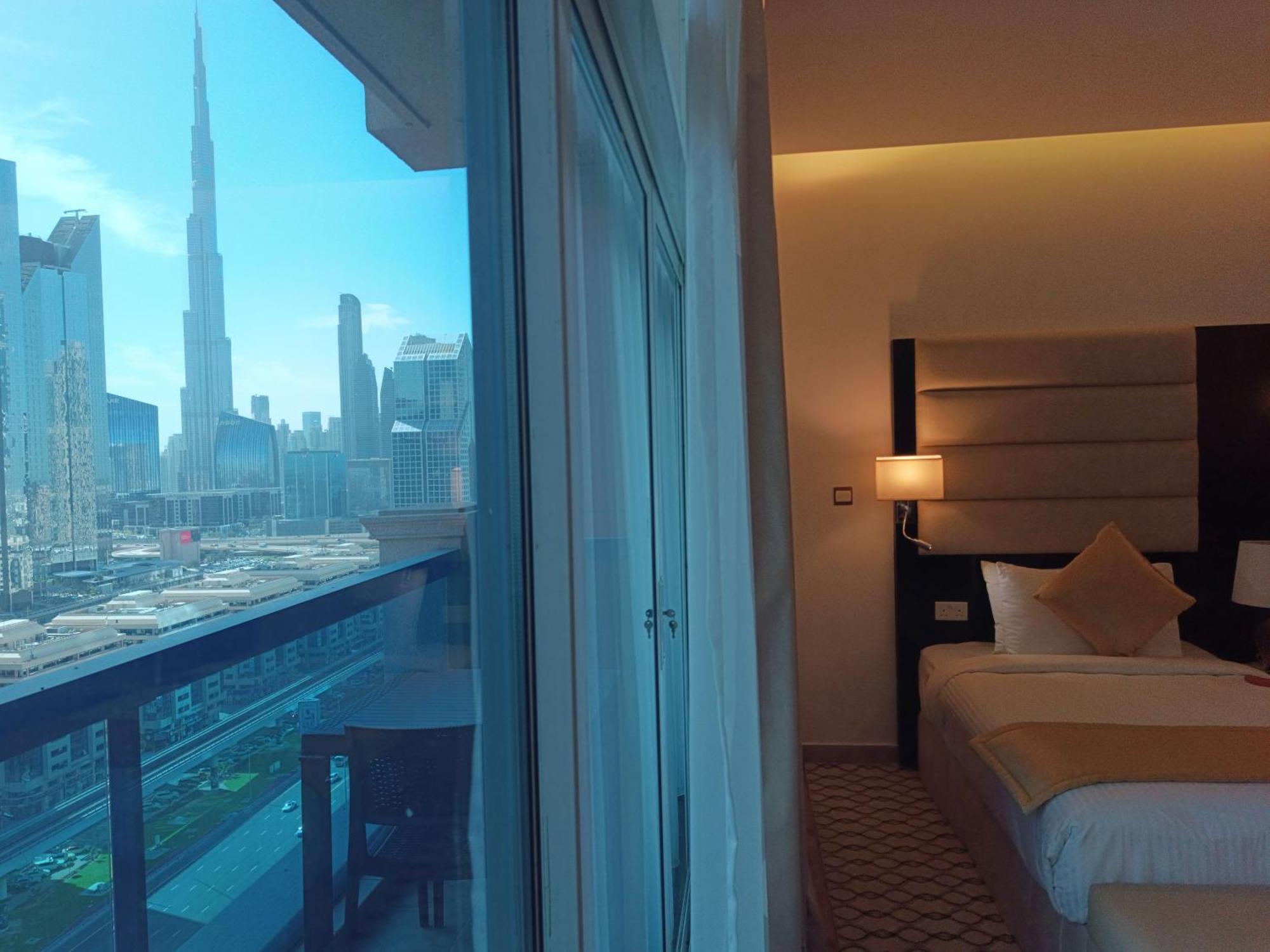Sunday Mega Sheikh Zayed Road Near Difc Formerly Emirates Grand 3* Dubai