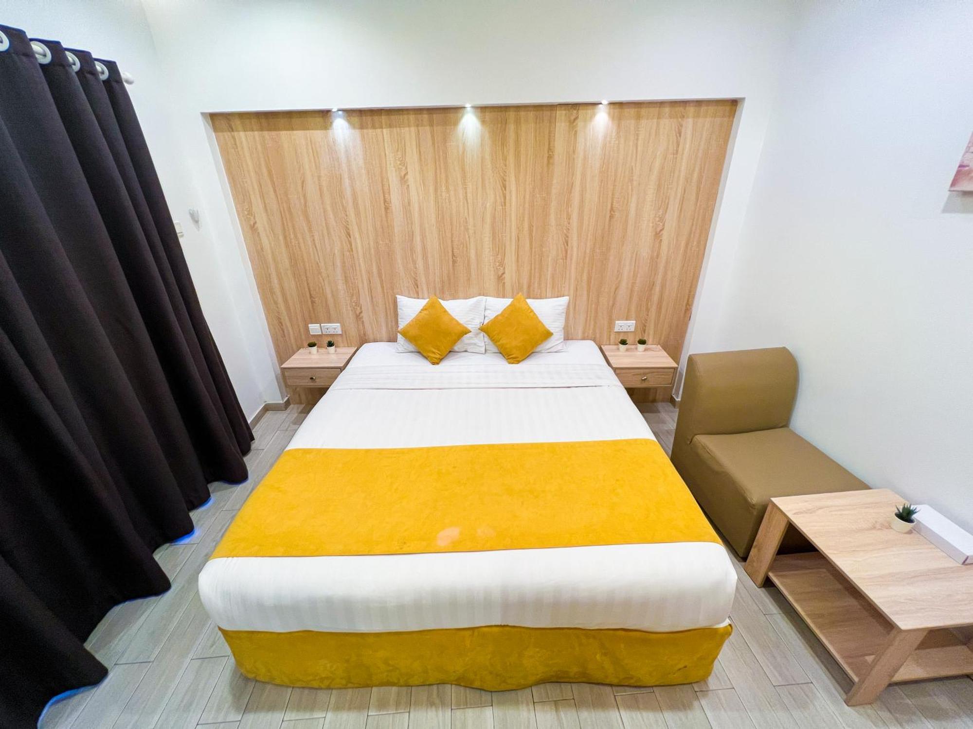 24 Gold Hotel