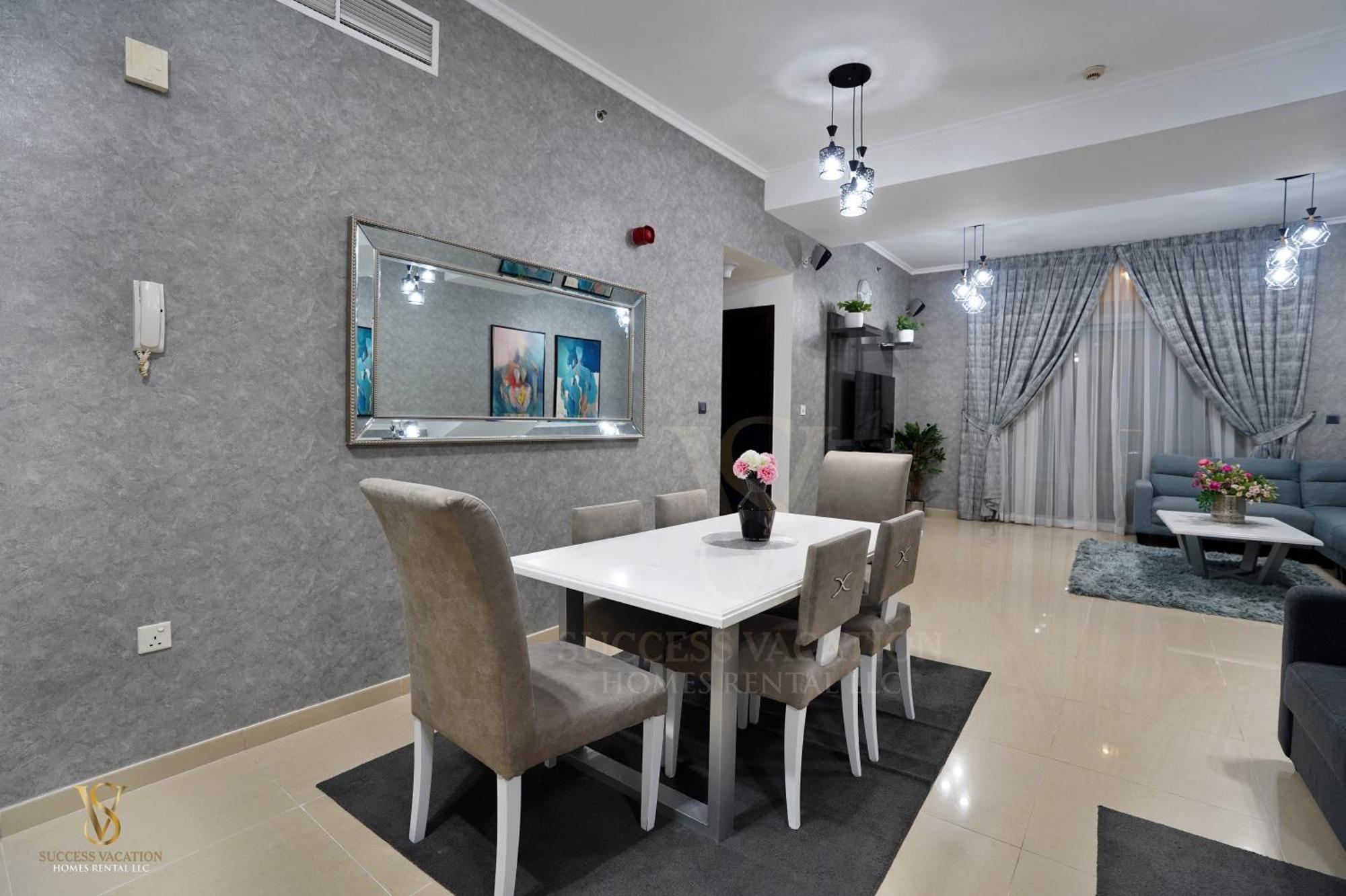 Success Luxury - 5 Min Away Marina Corniche - Free Housekeeping Provided Everyday-24-7 Staff Available For Services * Dubai