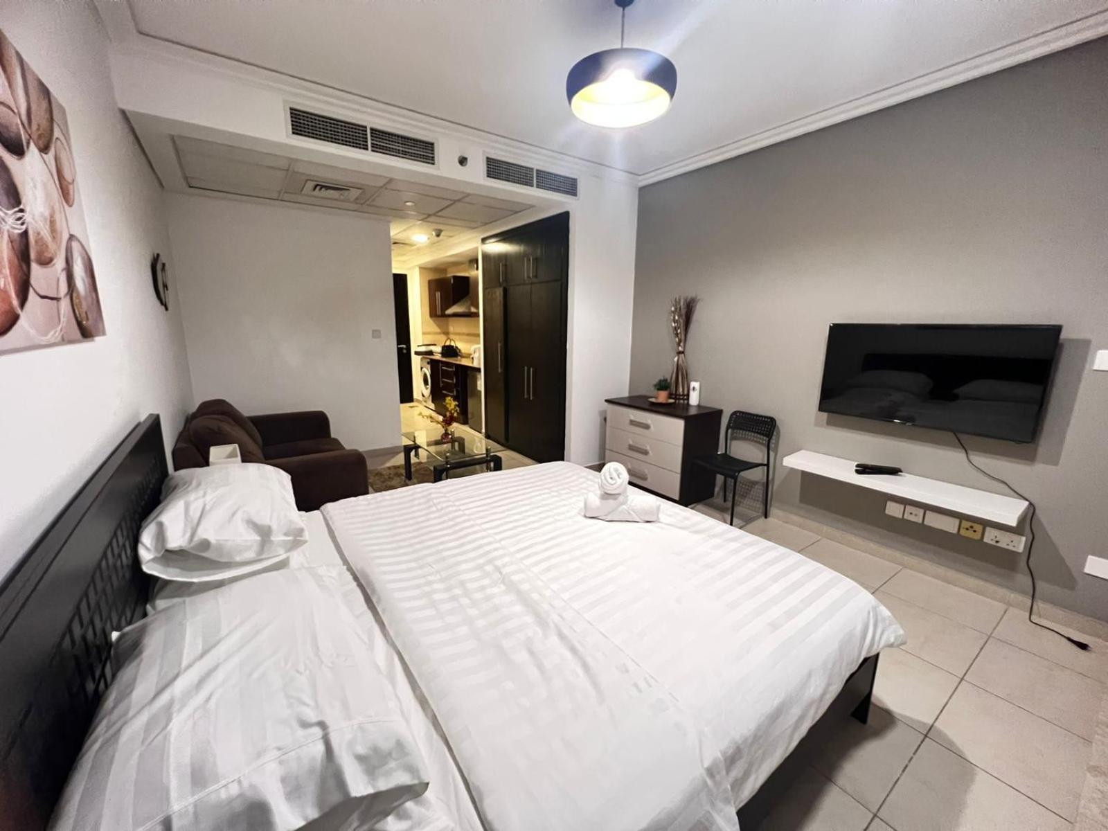 Apartment New Age - Cozy In Goldcrest Views 2, Jlt Dubai