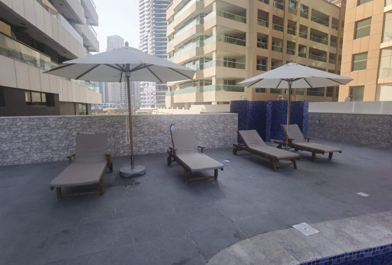 Apartment Freshlook 2 Bhk In Marina 707