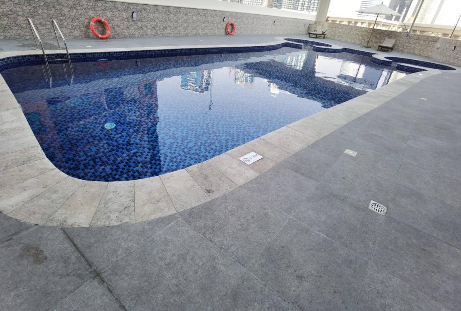 Freshlook 2 Bhk In Marina 707