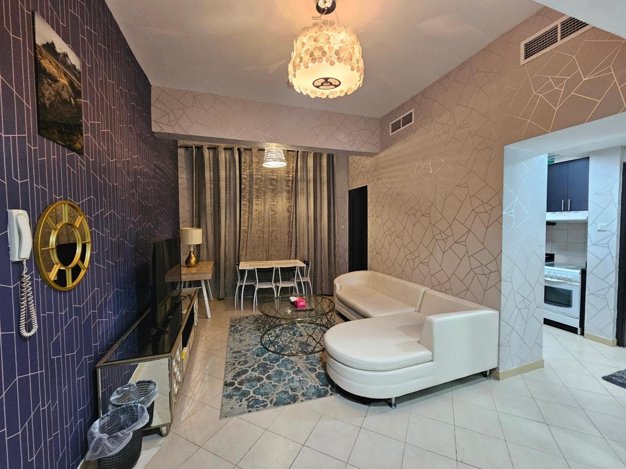 Apartment Freshlook 2 Bhk In Marina 707 Dubai