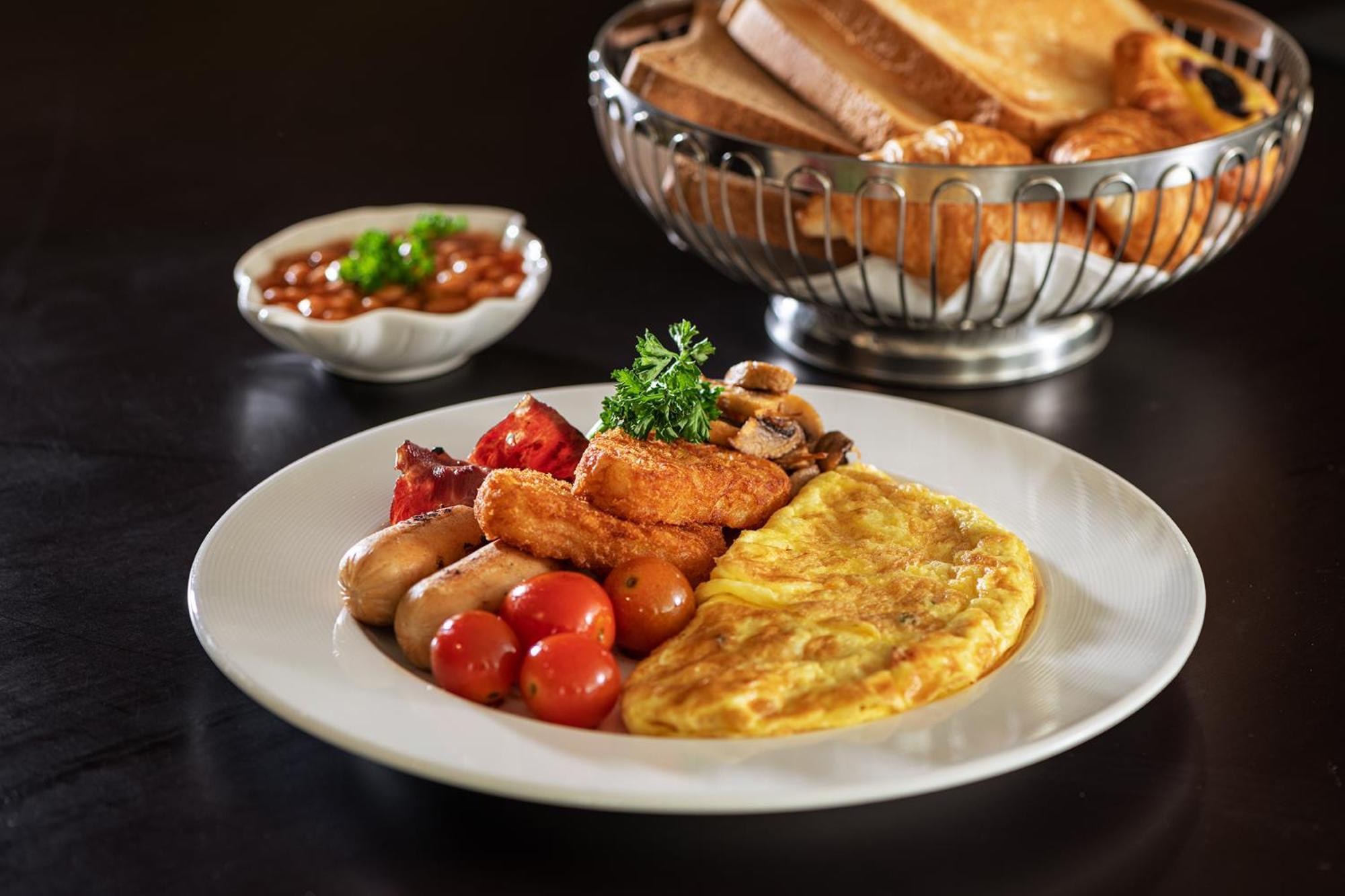 Four Points By Sheraton Production City, Hotel Dubai