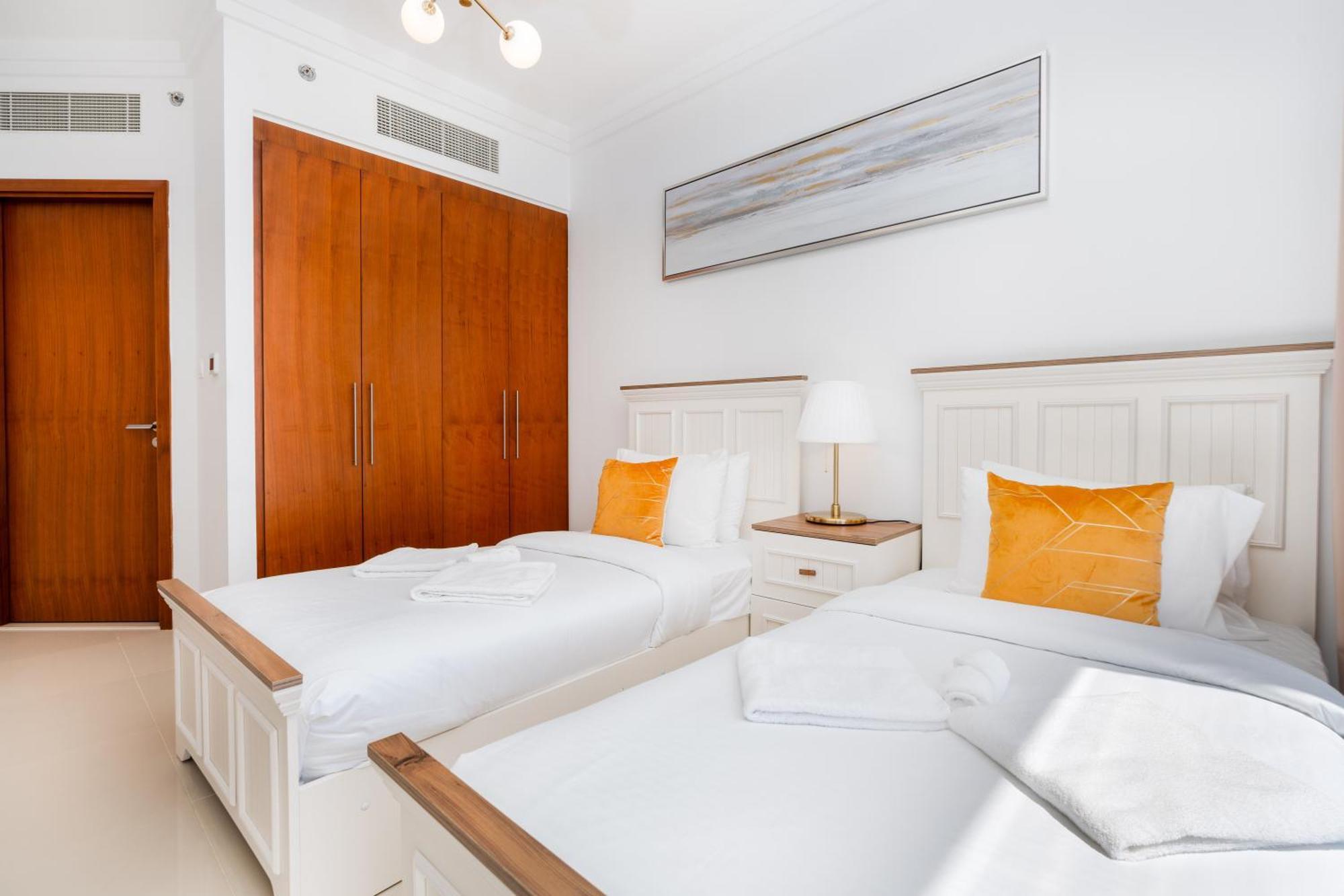 Lux Apt-burj View Opp. Dxb Mall Apartment Dubai