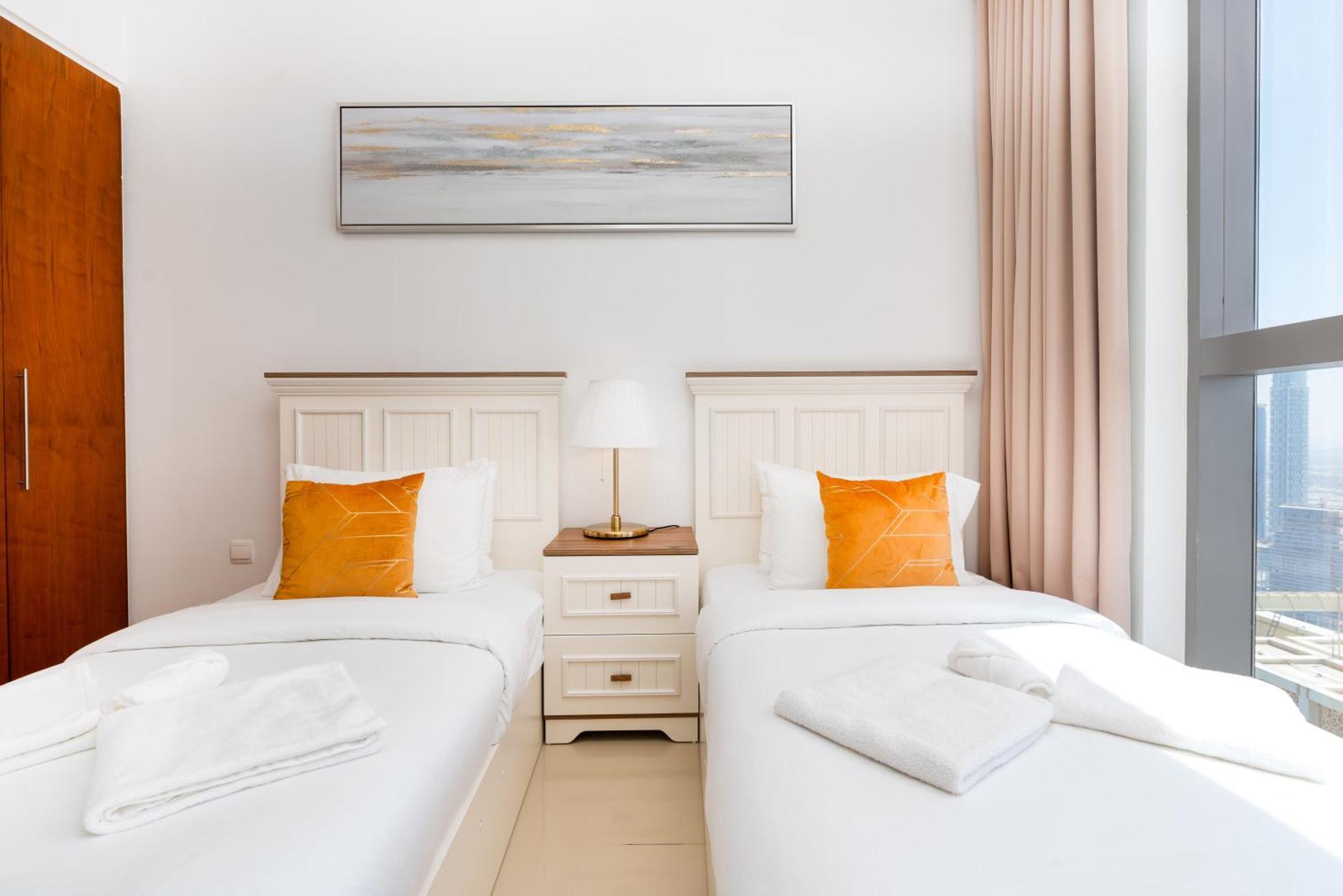 Lux Apt-burj View Opp. Dxb Mall Apartment