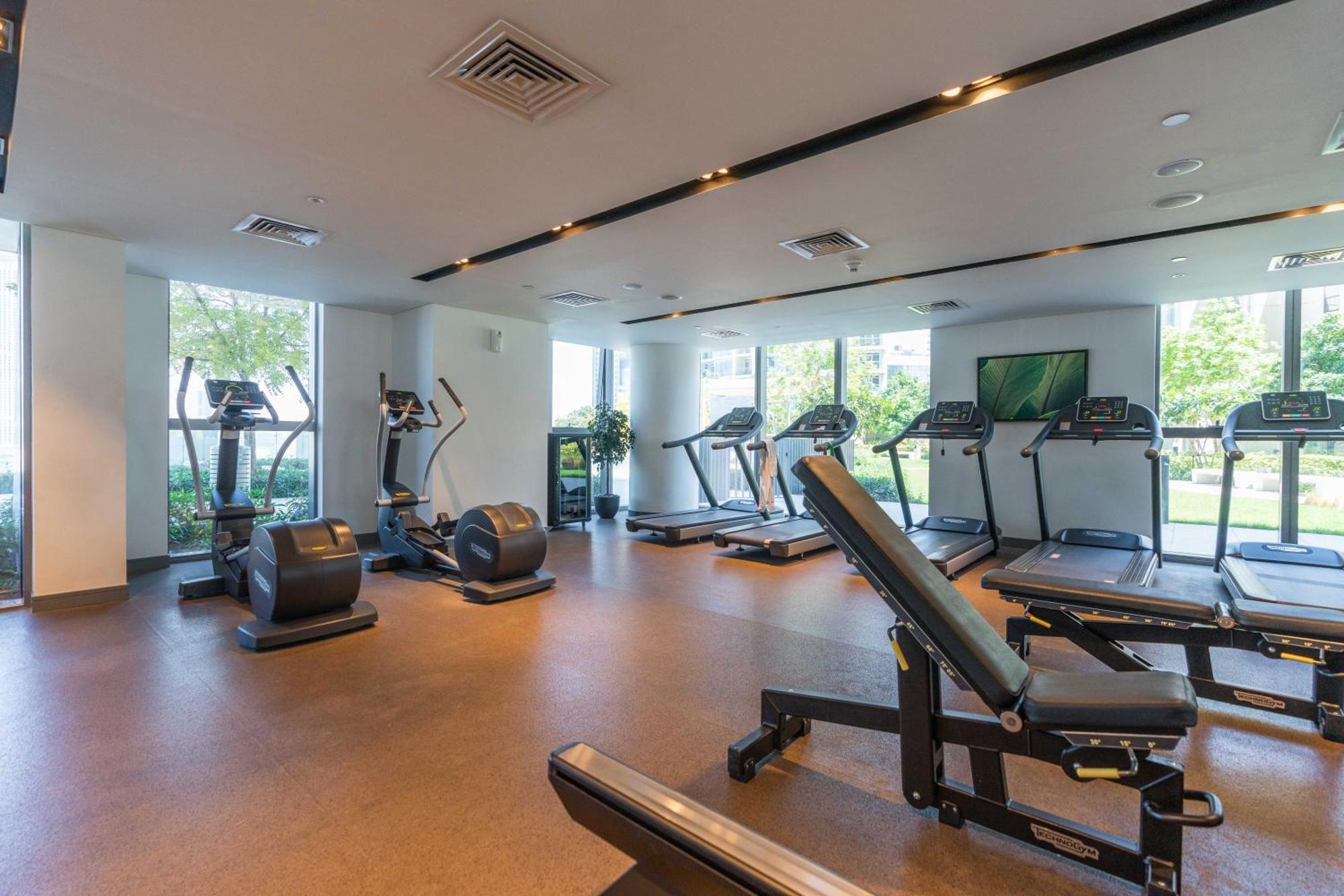 Lux Apt-burj View Opp. Dxb Mall Apartment