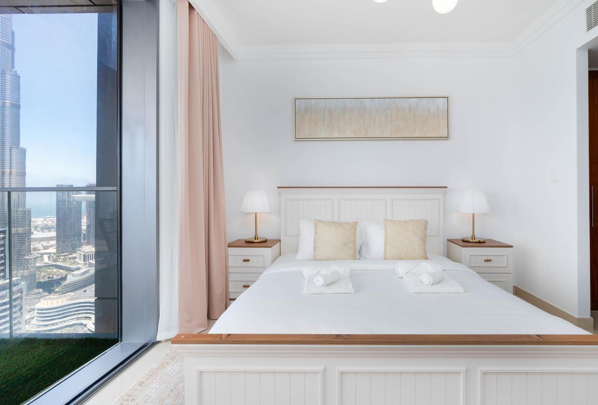 Lux Apt-burj View Opp. Dxb Mall Dubai