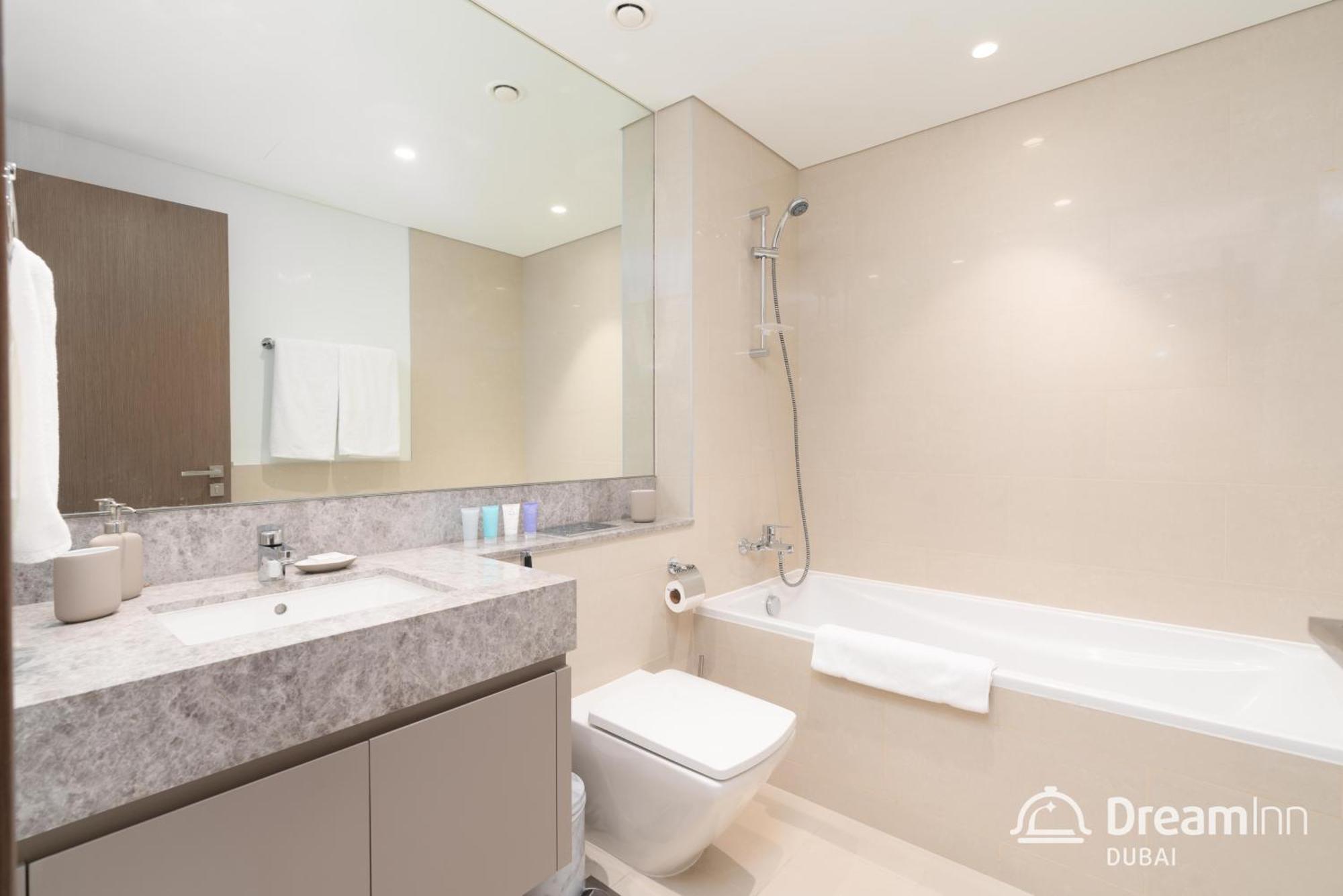 Dream - Act One Act Two Apartment, Downtown Apartment Dubai