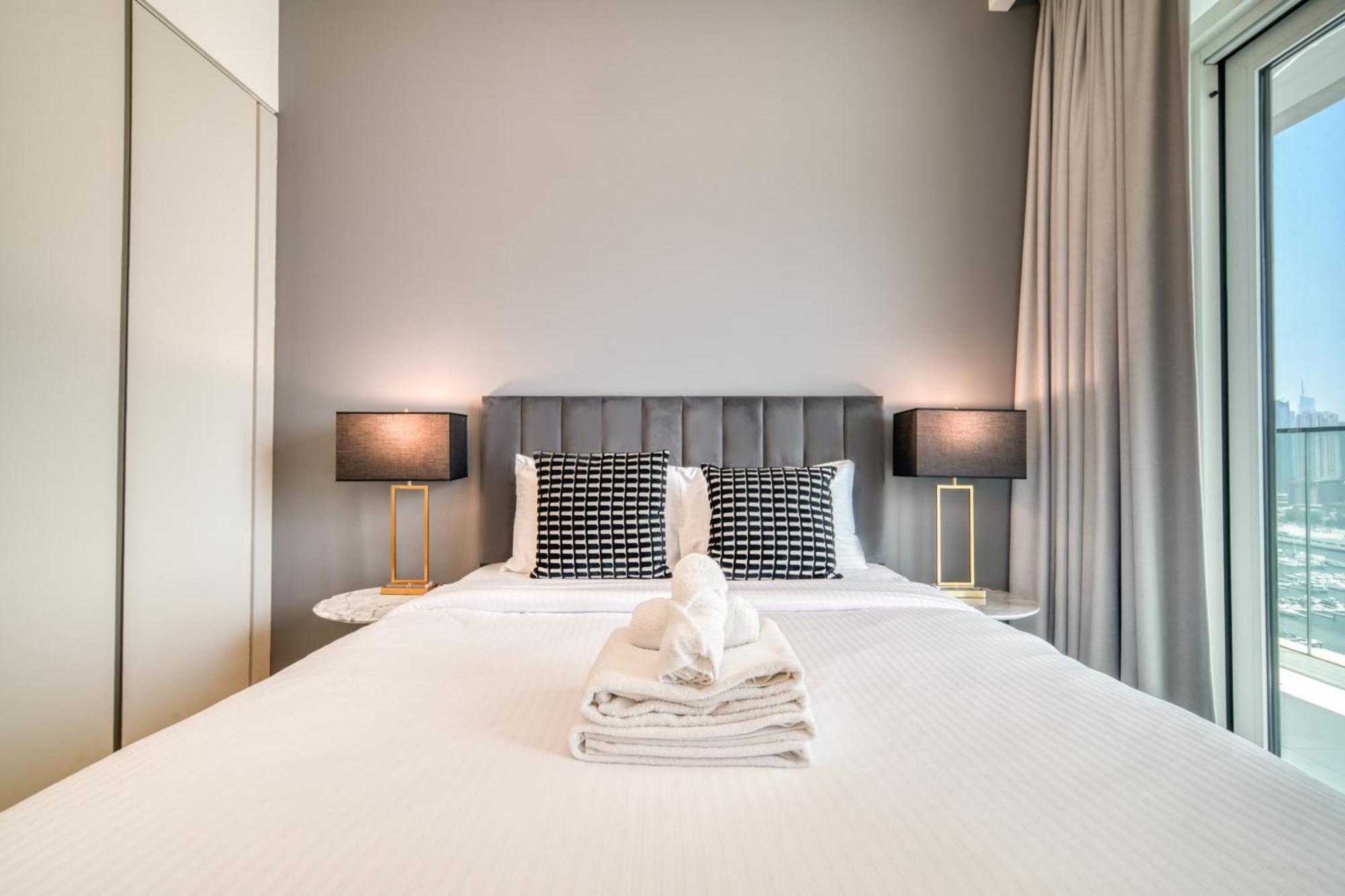 Sunrise Bay, Emaar Beachfront Harbour - Mint Apartment *