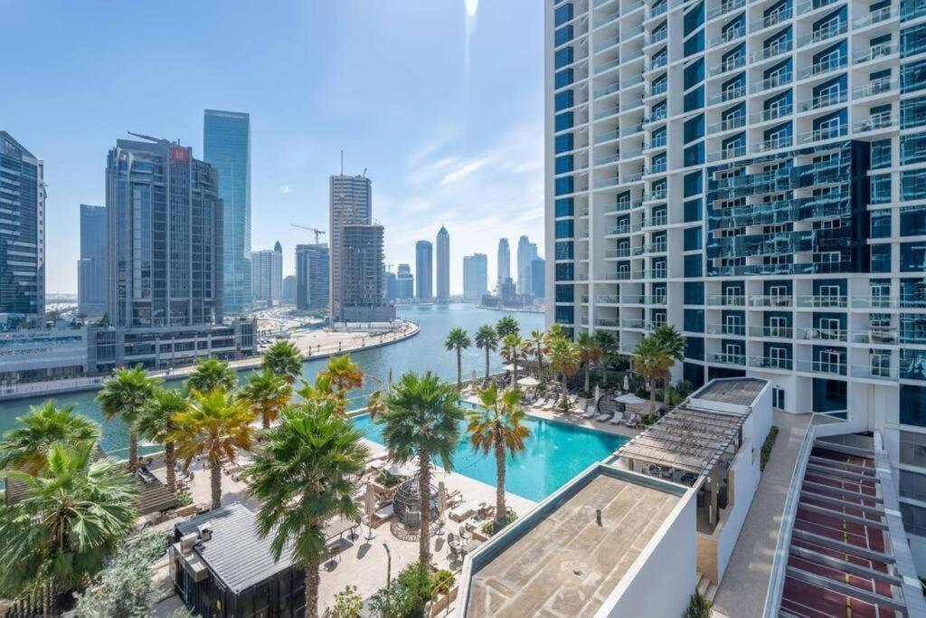 White Sage - Fancy With Mesmerizing Canal Views Dubai