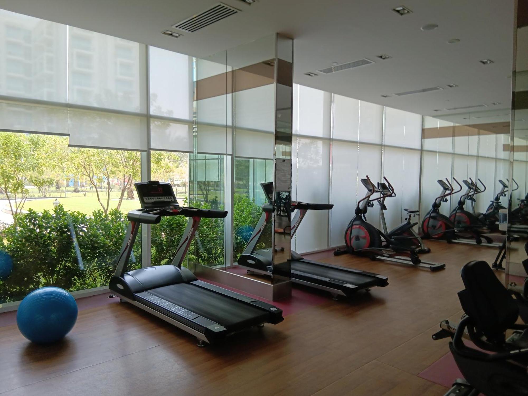 - Glitz 3 Residences - Majestic Luxe - 2br - Sleep 4 - For Families & Couples Only Apartment