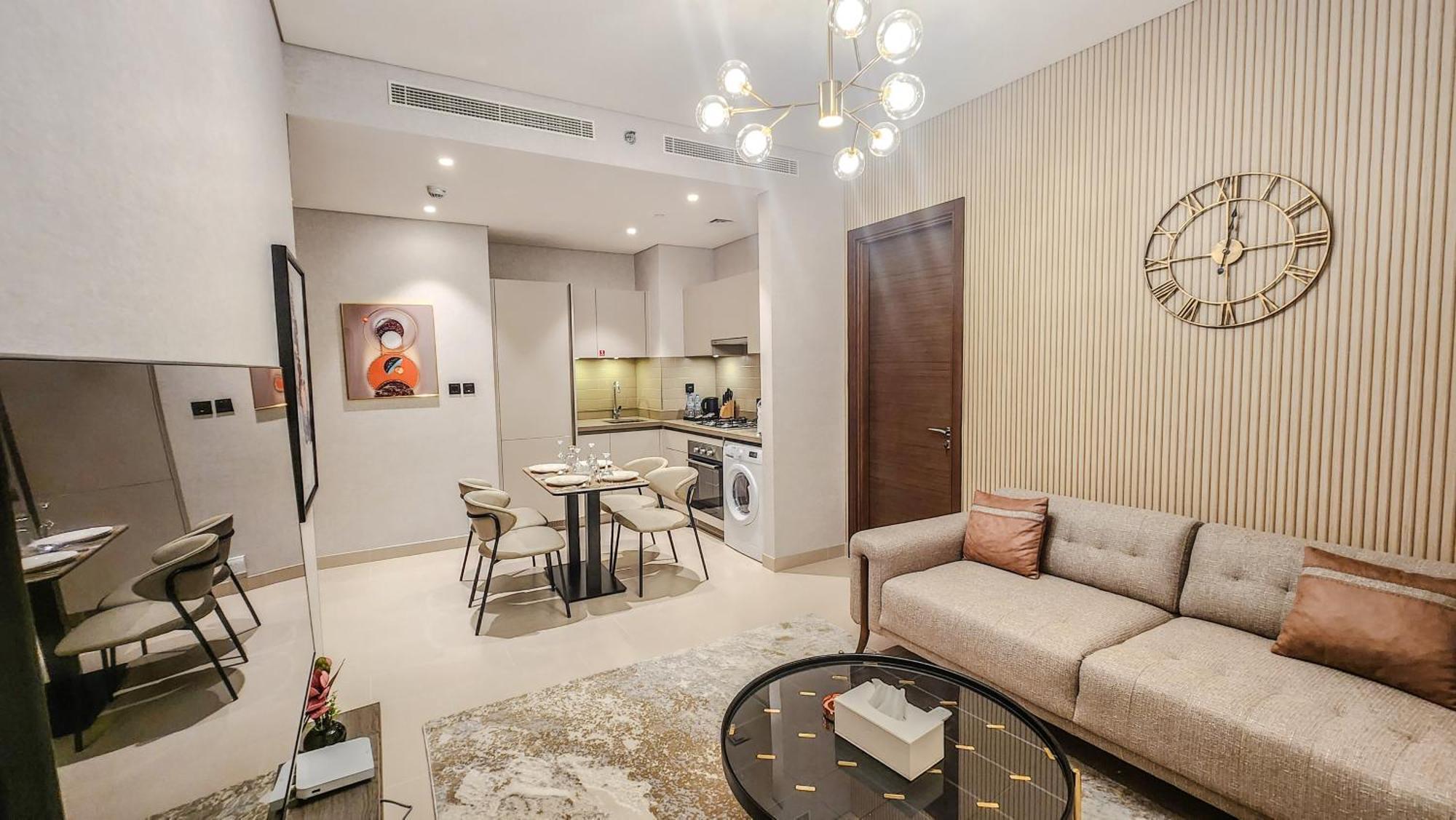 By Latinem Luxury 2br Cvr A208 Near Burj Khalifa * Dubai