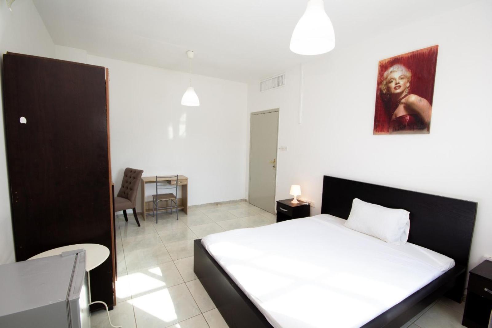 For Rent In Compound Housing Near Burj Alarab 125 Dubai