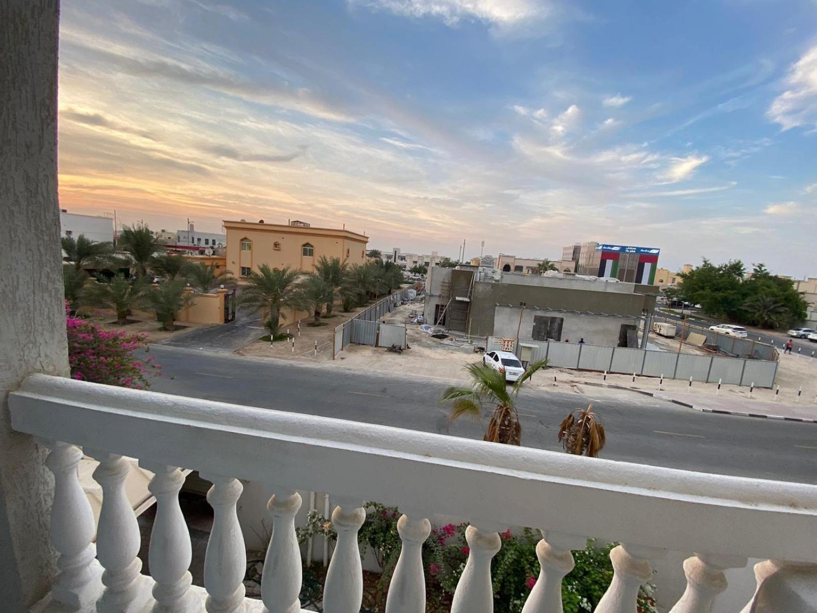 For Rent In Compound Housing Near Burj Alarab 125 *