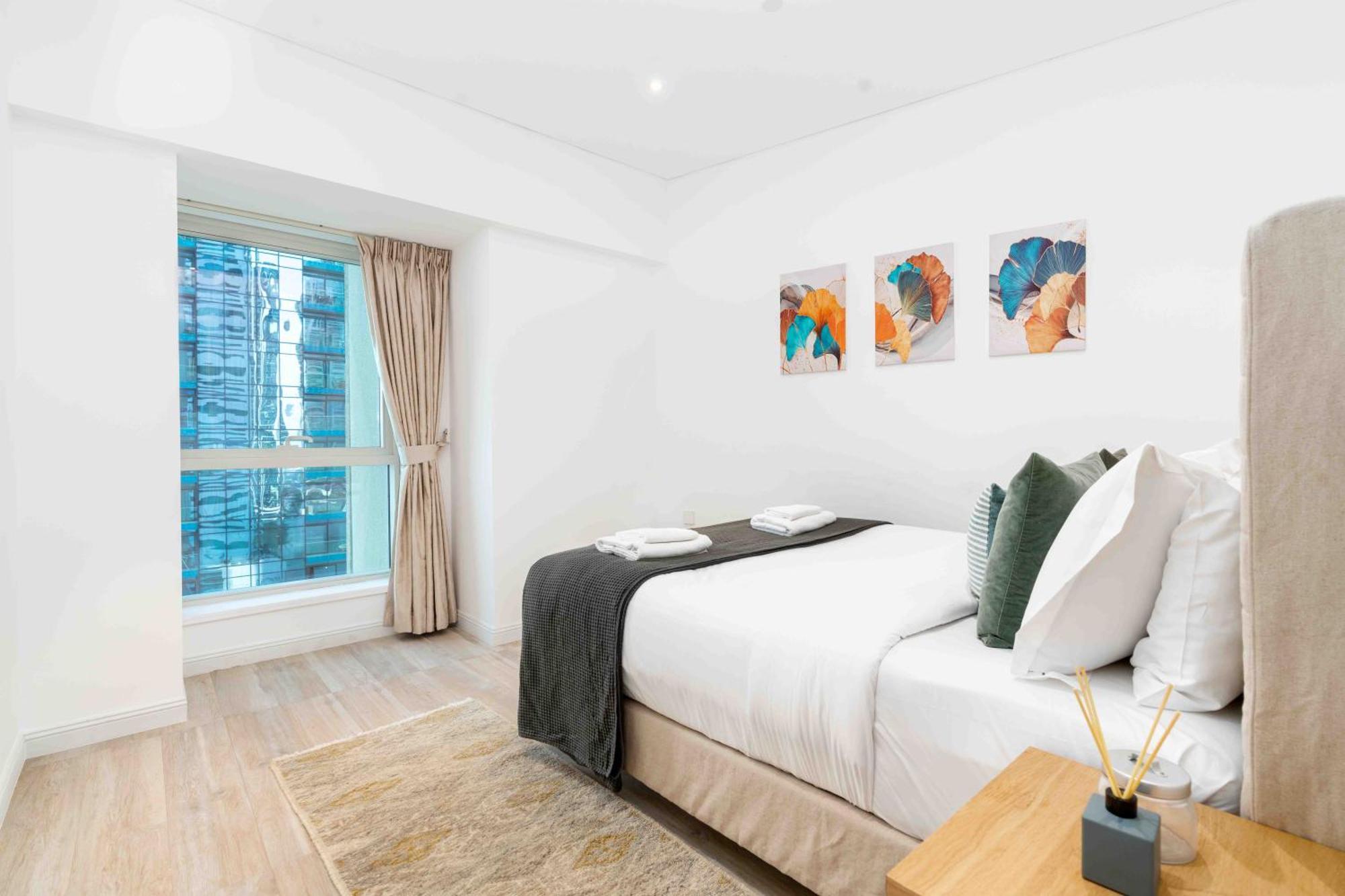 Apartment Marina Heights Tower 2 Bhk With Lavish View *