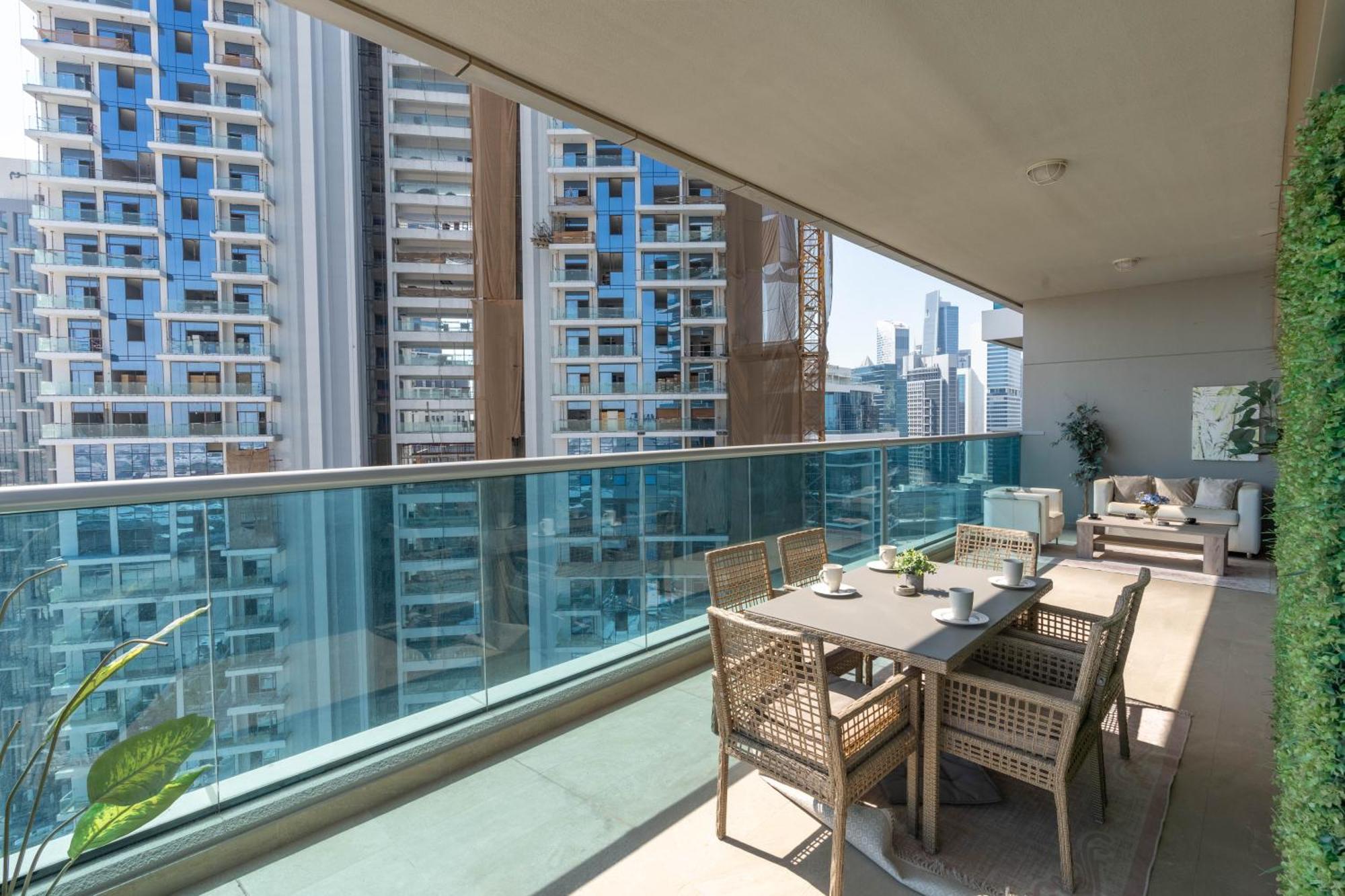 White Sage - Elite Business Bay * Dubai