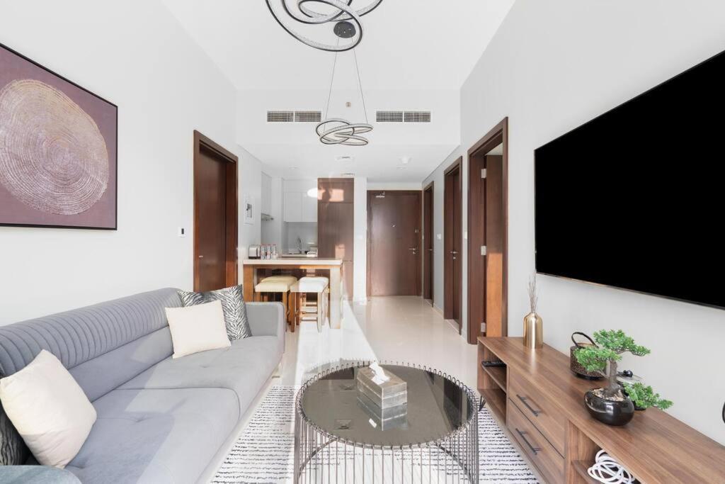 Prime Location 2bdr Business Bay - Damac Vera Dubai
