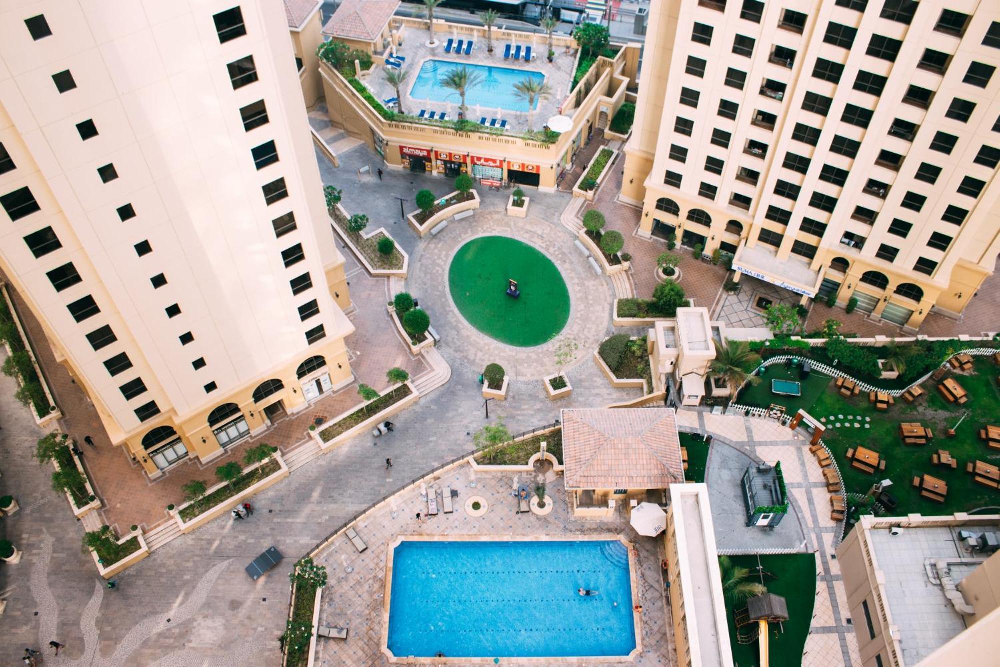 Lunar 96 Hostel