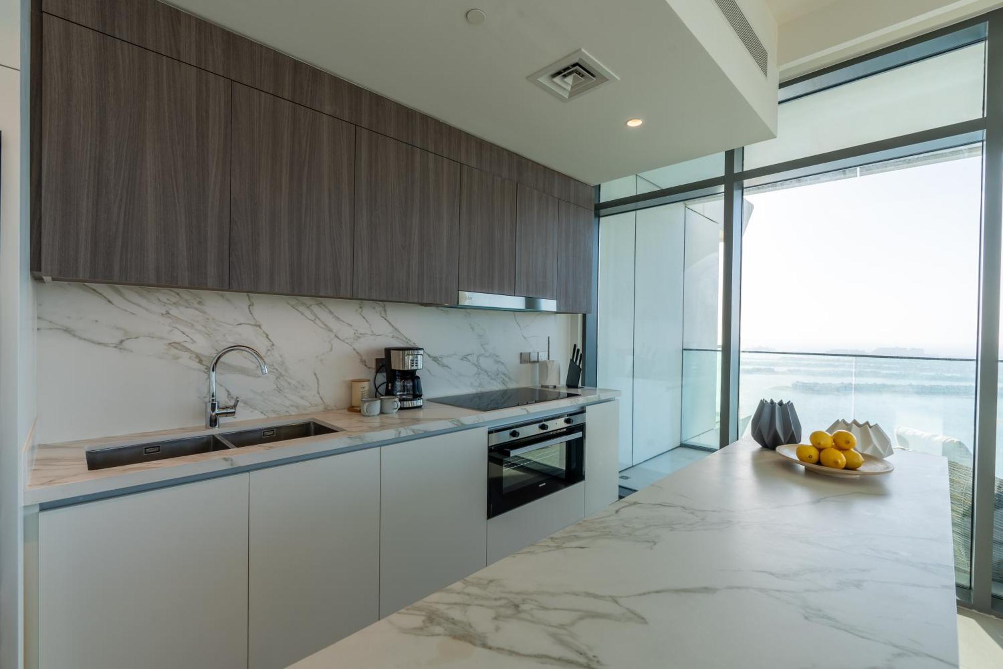 Elegant 3br With Private Beach Access Apartment Dubai