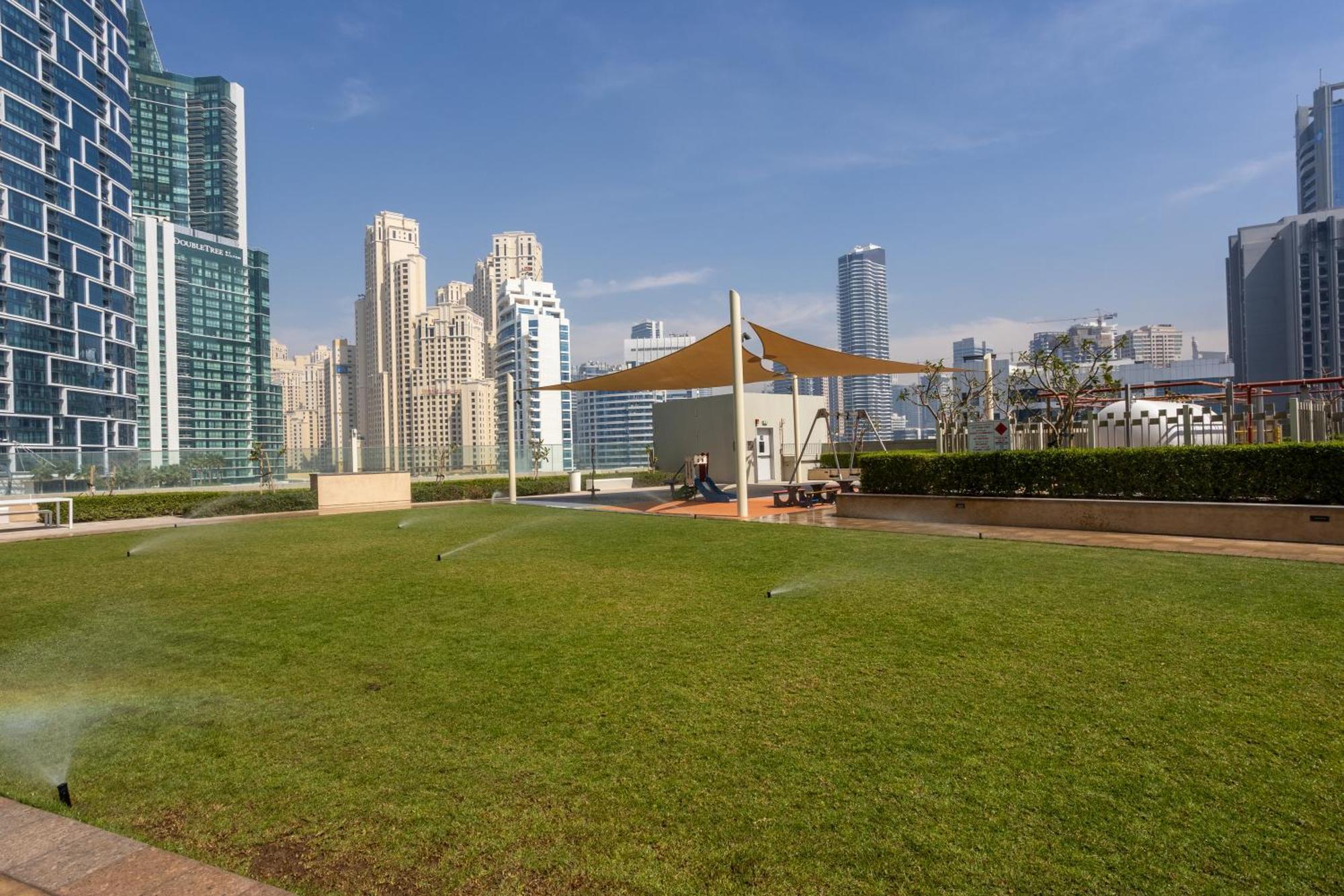 Waves Holiday - Waterfront With Breathtaking Sea Views Dubai