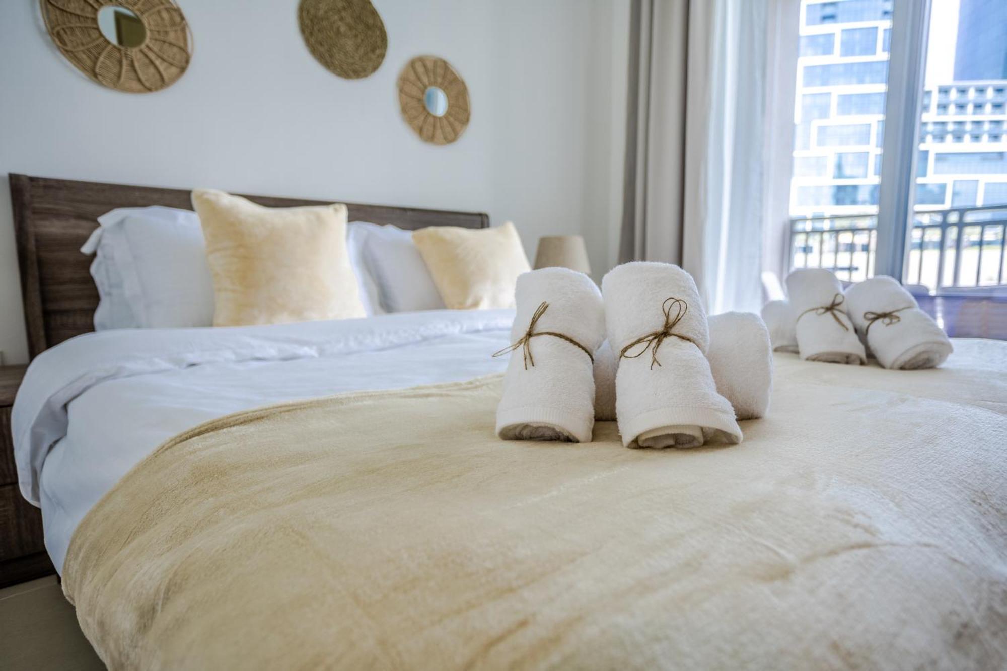 Waves Holiday - Waterfront With Breathtaking Sea Views * Dubai