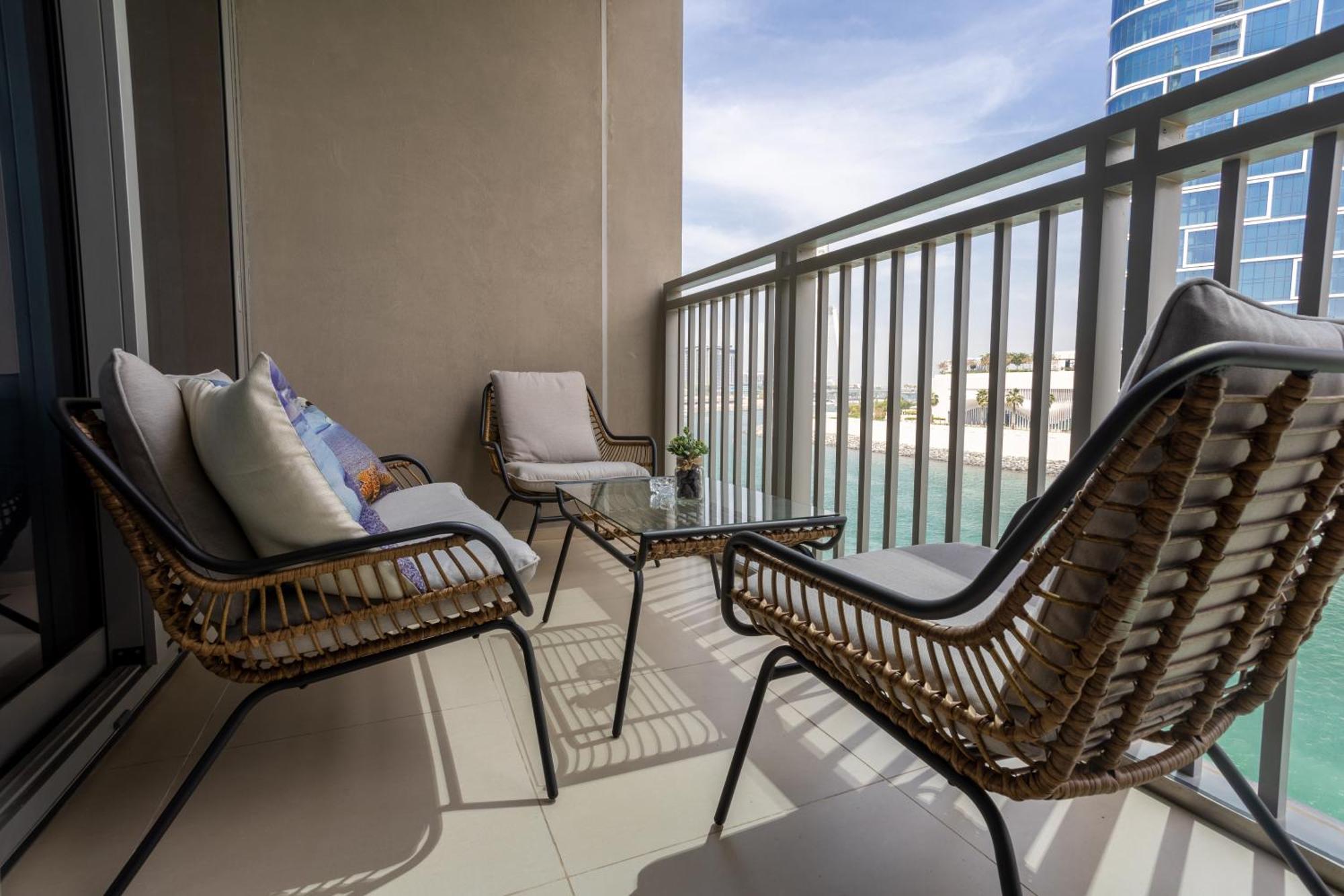 Waves Holiday - Waterfront With Breathtaking Sea Views *