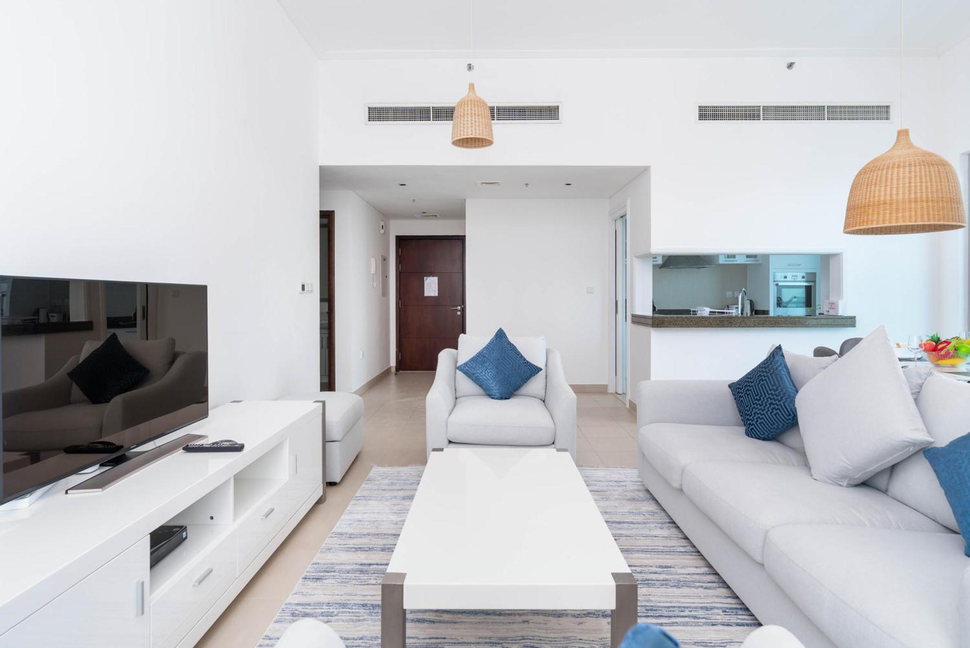 Stunning Sea And Marina Views / 2 Bedroom Penthouse / Marina *