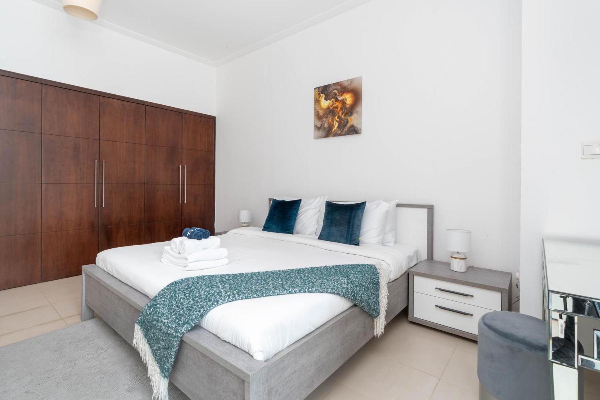 Stunning Sea And Marina Views / 2 Bedroom Penthouse / Marina