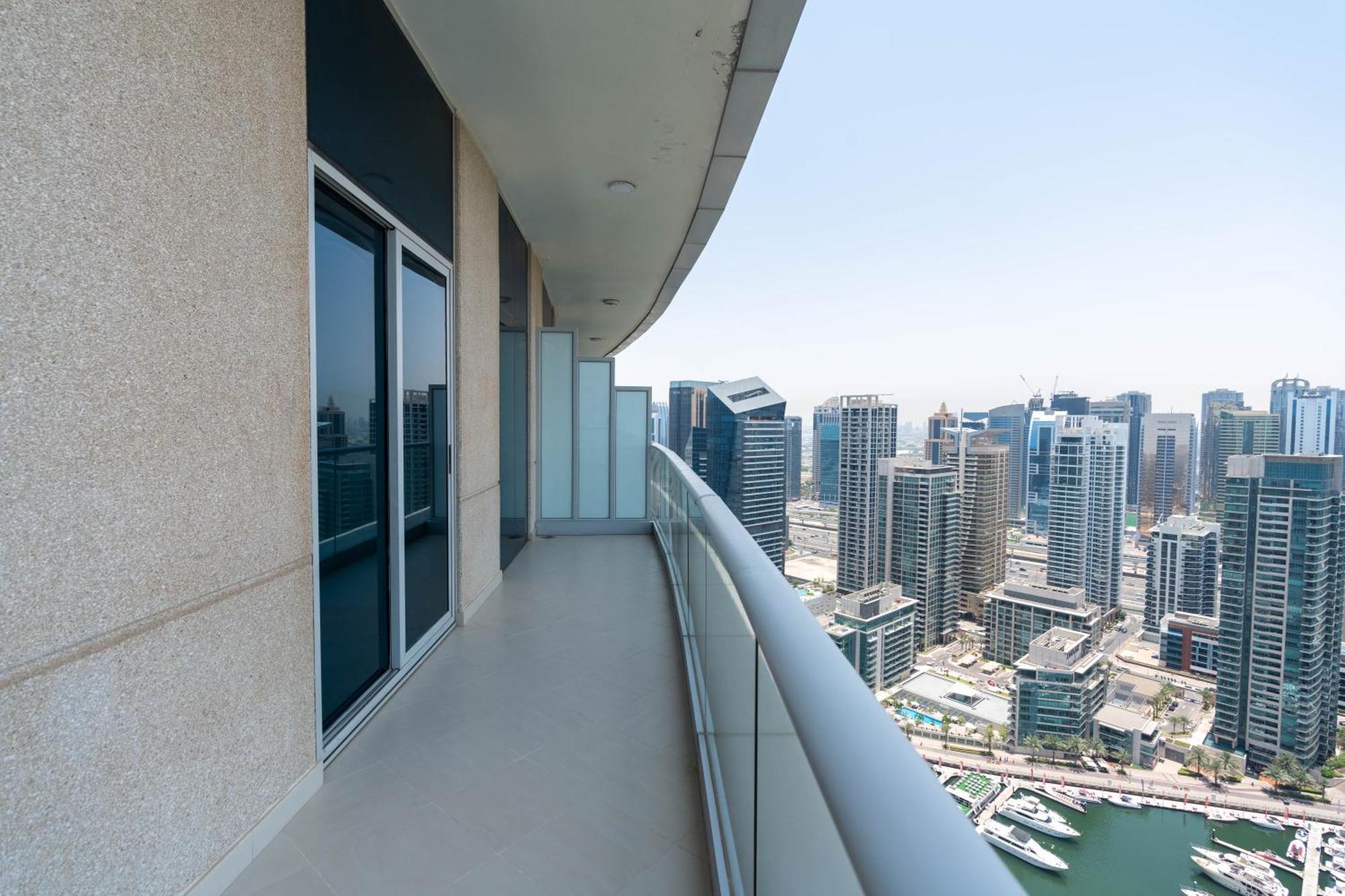 Apartment Stunning Sea And Marina Views / 2 Bedroom Penthouse / Marina