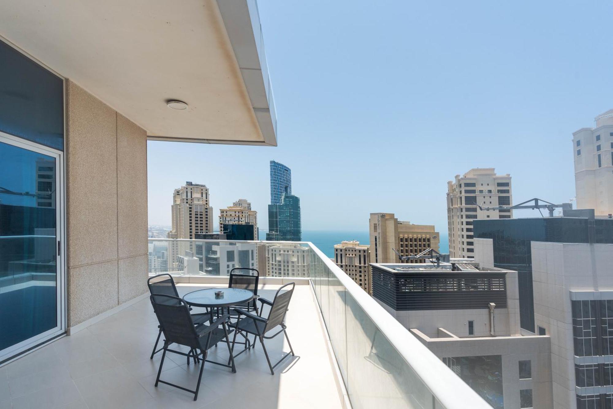 Stunning Sea And Marina Views / 2 Bedroom Penthouse / Marina *