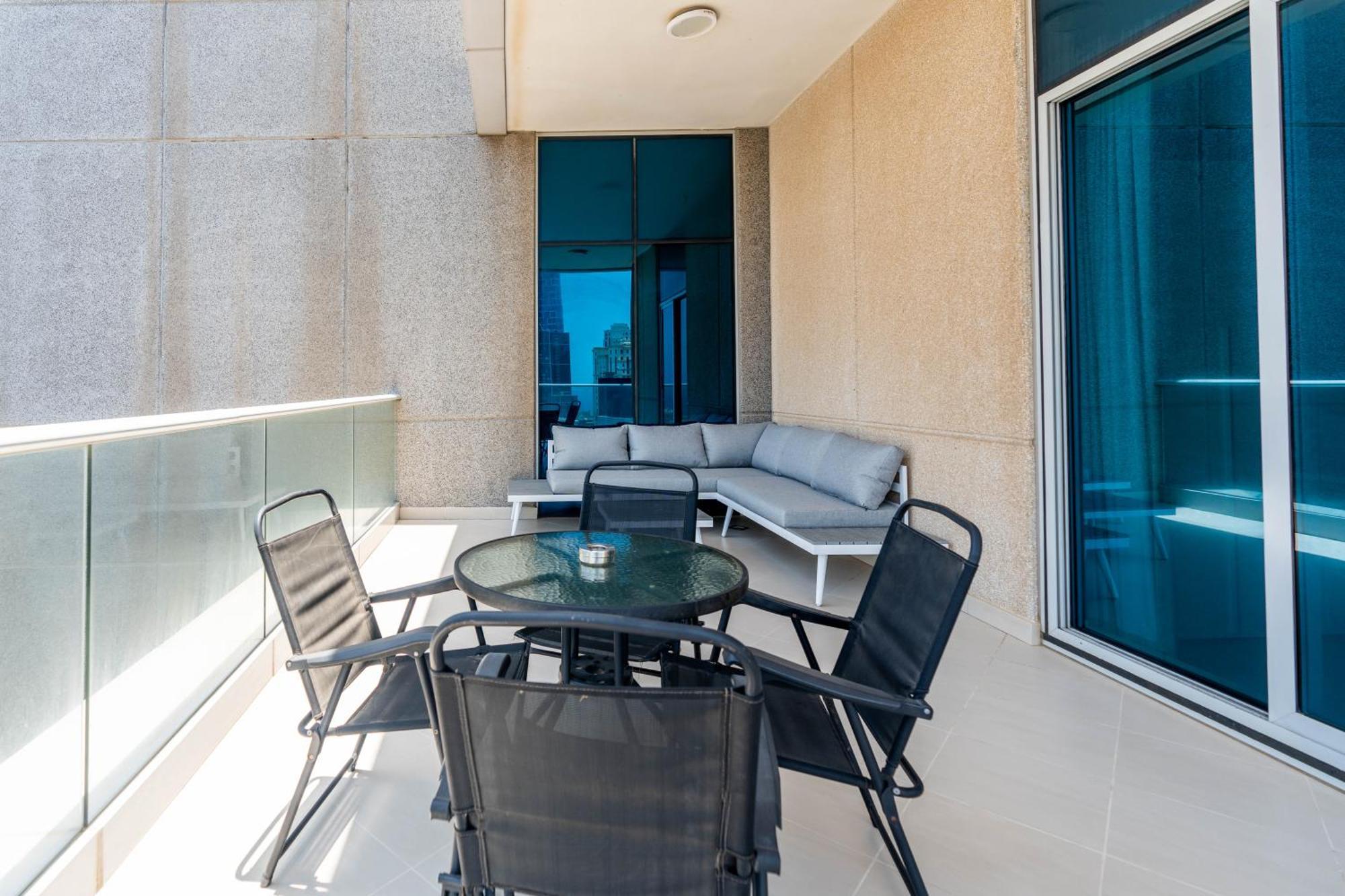 Stunning Sea And Marina Views / 2 Bedroom Penthouse / Marina *