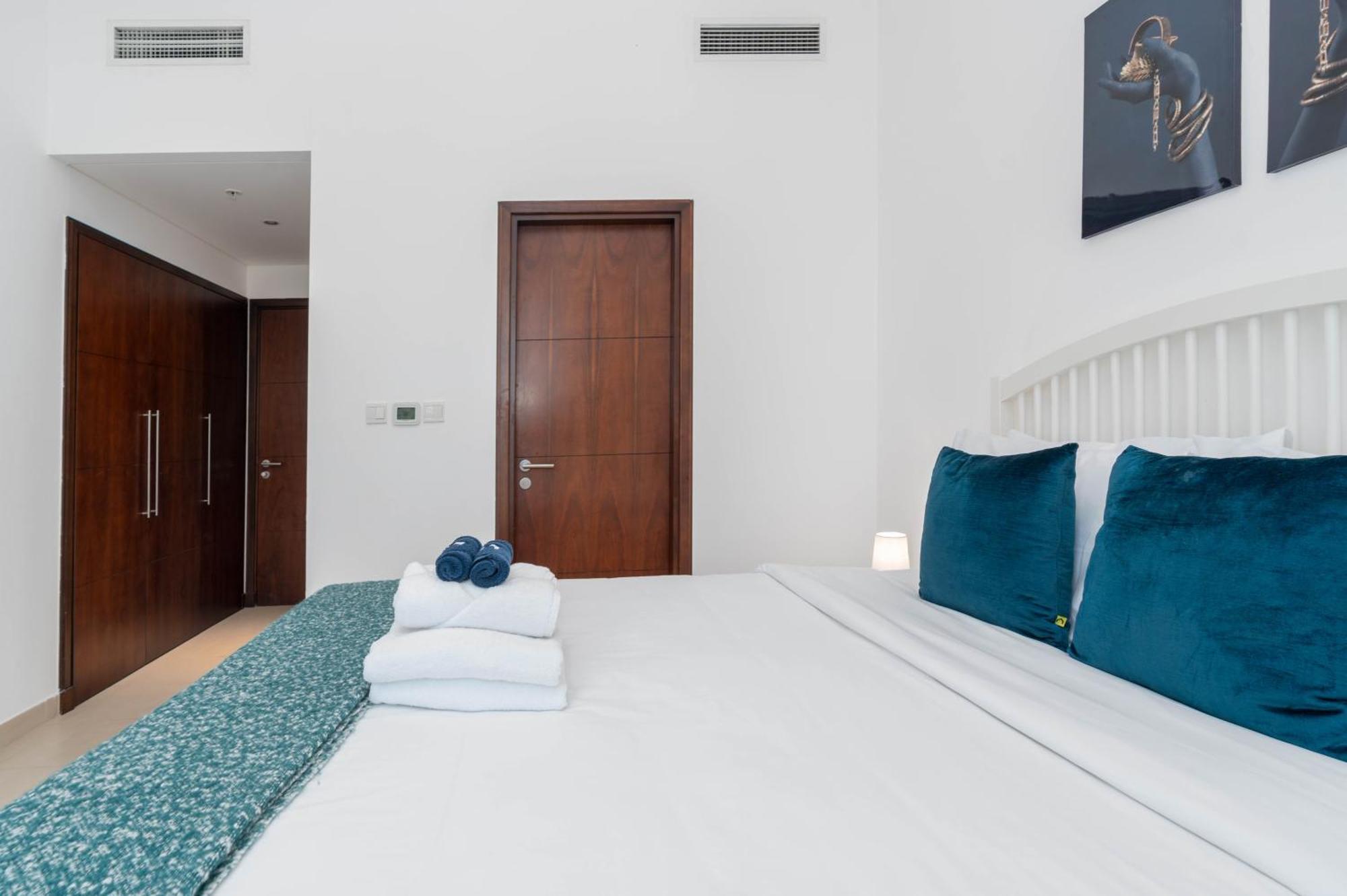Stunning Sea And Marina Views / 2 Bedroom Penthouse / Marina Apartment Dubai
