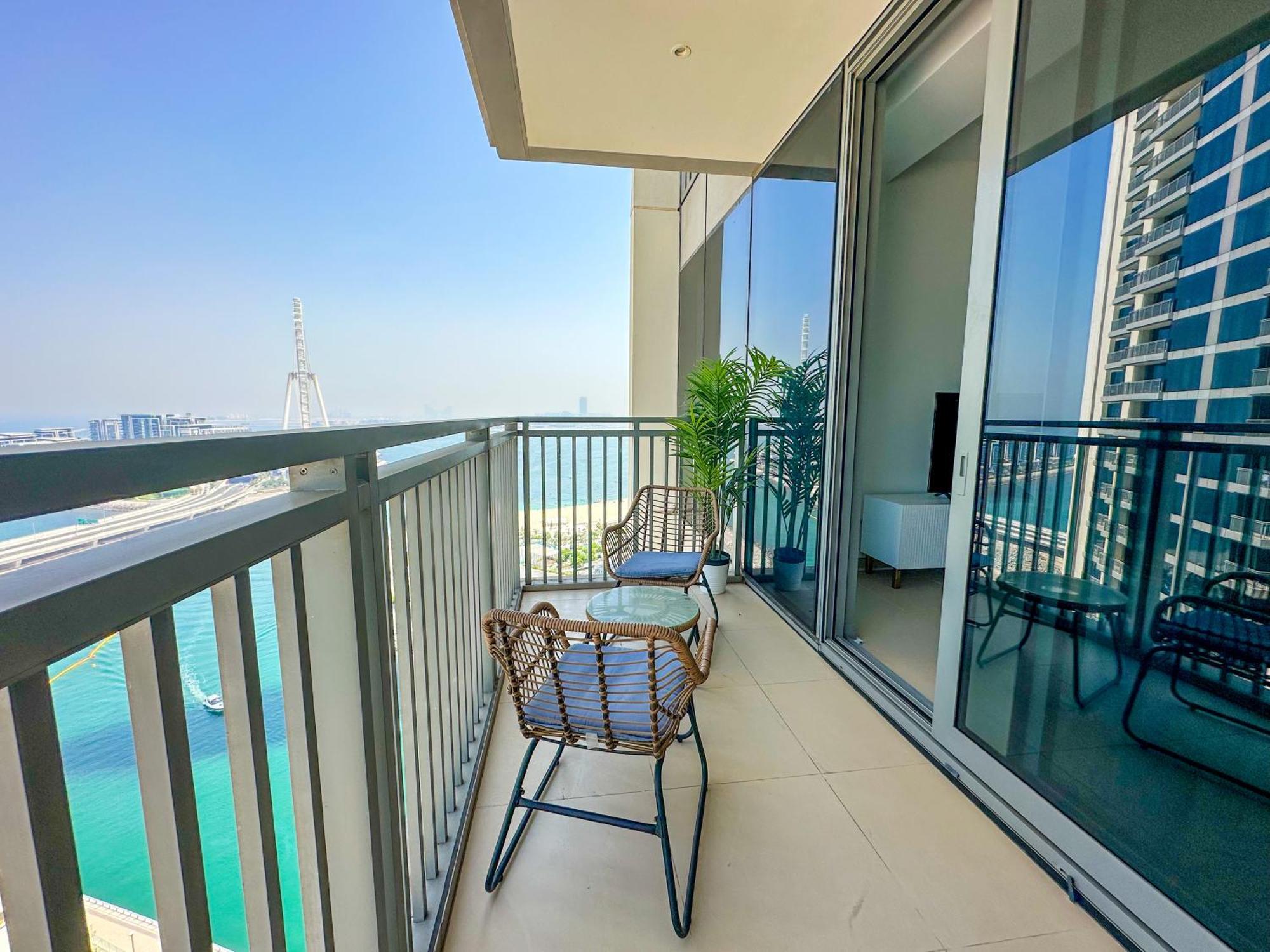 Apartment Luxury Staycation - 52 42 Emaar Tower A And B *