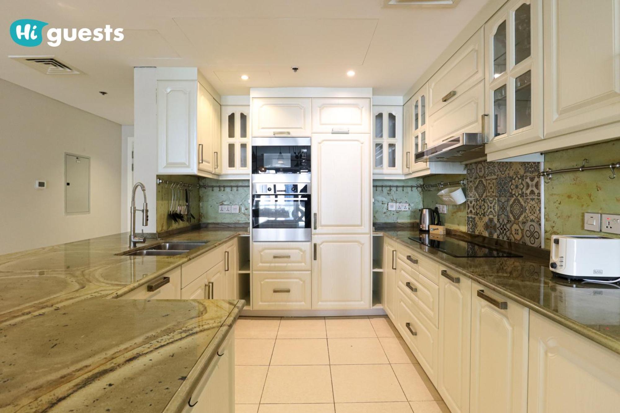 Apartment Higuests - Royal 2br With Balcony Near Burj Khalifa