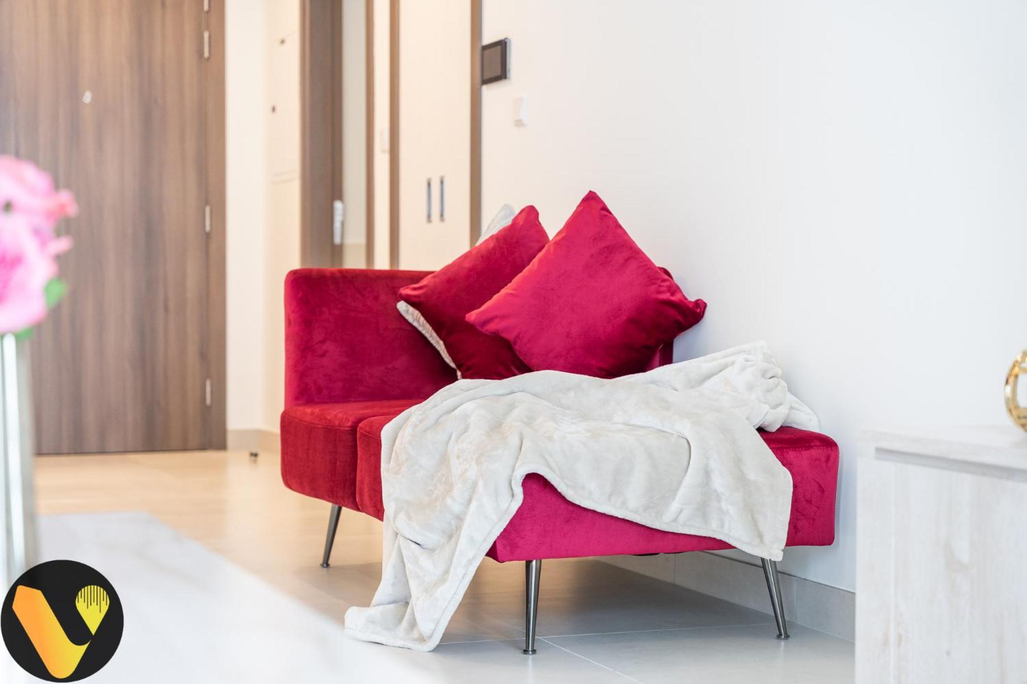 Vogue Al Wasl 1 West 13th Floor With Large Balcony For View Of Sheikh Zaid Road And One Za'abeel Tower And Burj Khalifa, Walkable To Metro With Easy Access To Sheikh Zayed Road & World Trade Centre Apartment