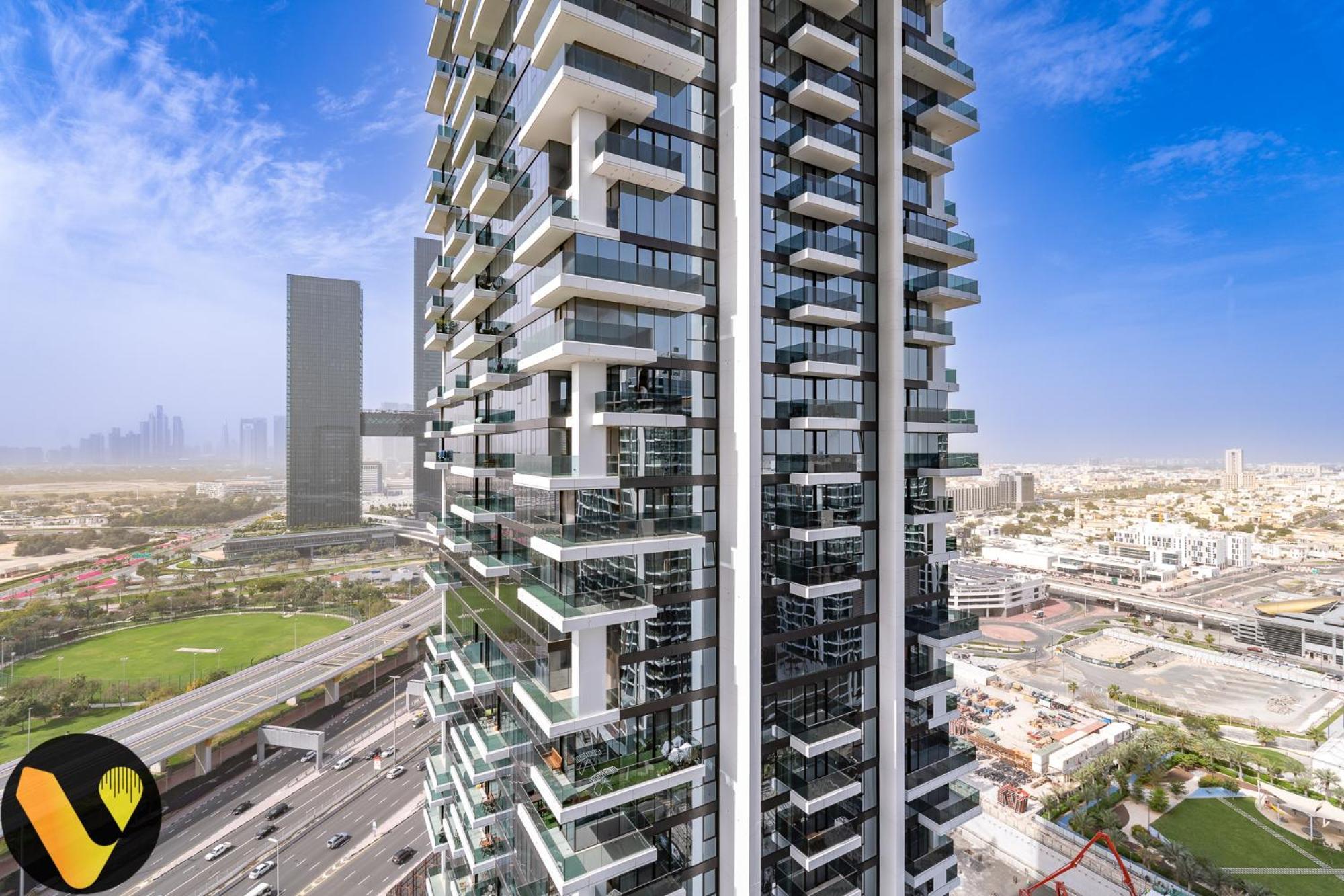 Vogue Al Wasl 1 West 13th Floor With Large Balcony For View Of Sheikh Zaid Road And One Za'abeel Tower And Burj Khalifa, Walkable To Metro With Easy Access To Sheikh Zayed Road & World Trade Centre Apartment