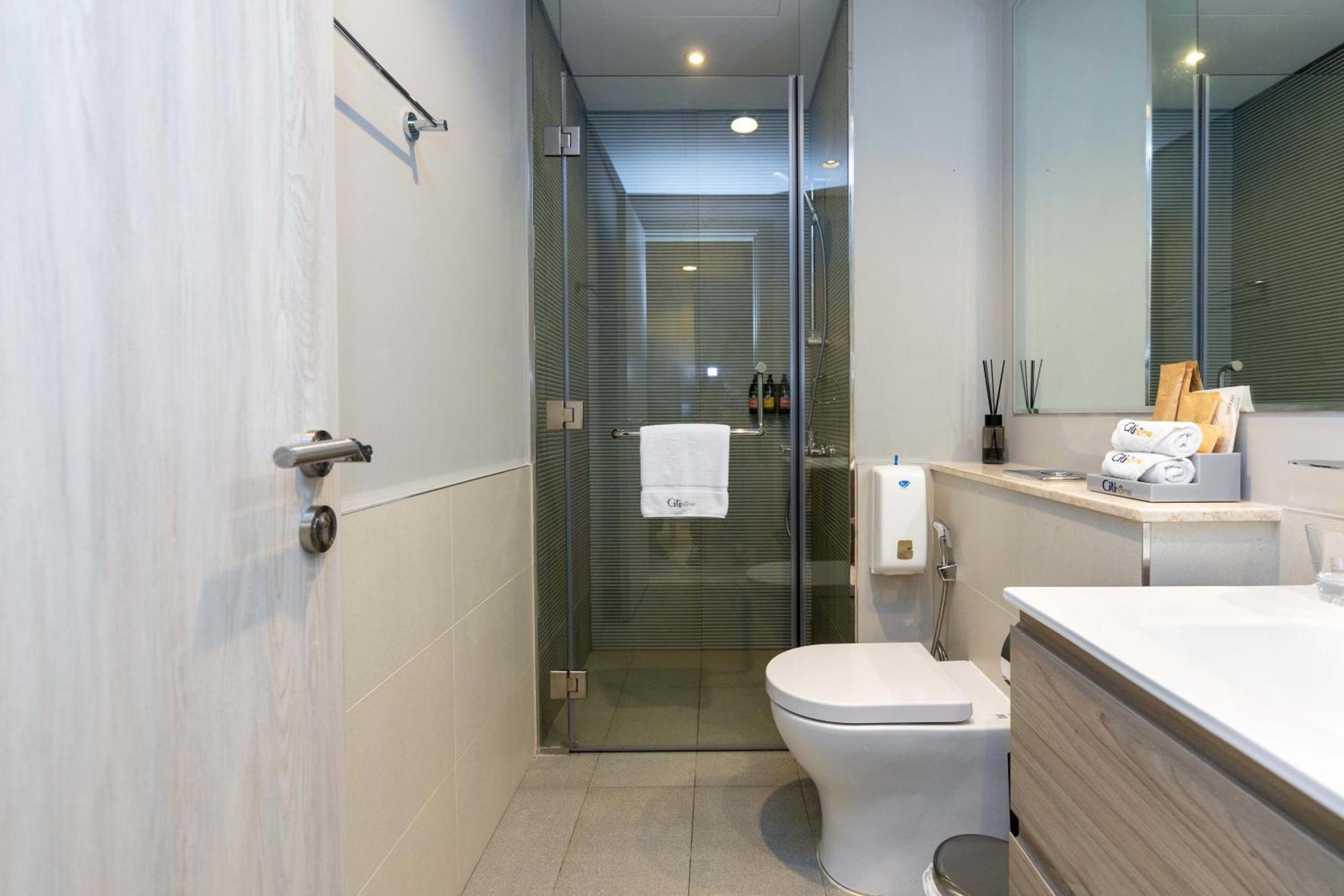 Citihome -1br With Balcony & Pool View In Zada Tower Dubai