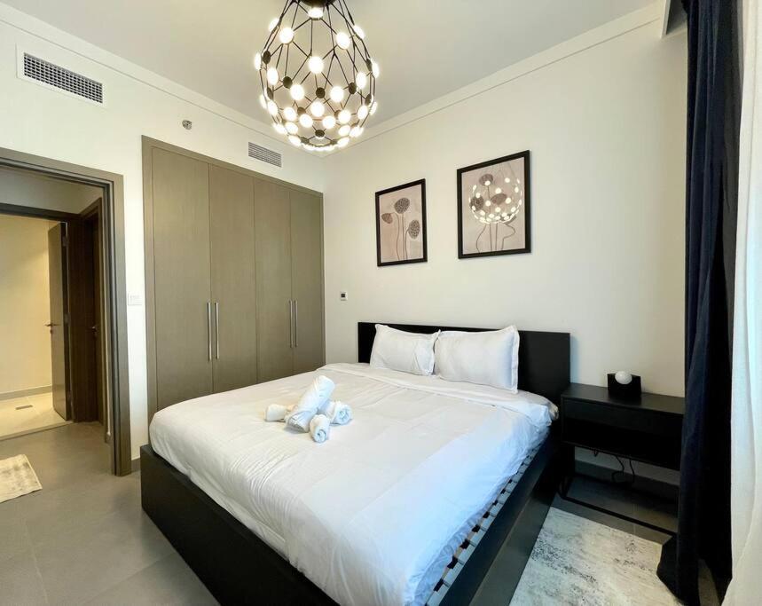Apartment Dar Vacation - Contemporary 3br In Creek Dubai