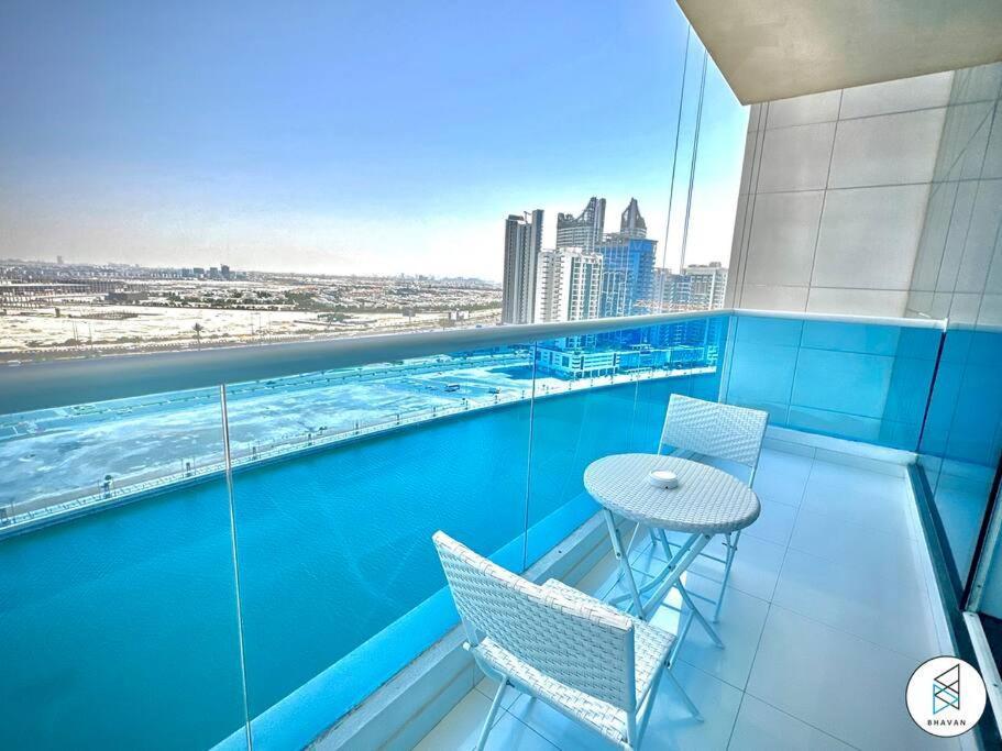 Two Bedroom With Canal View In Majestic Tower By Bhavan Apartment