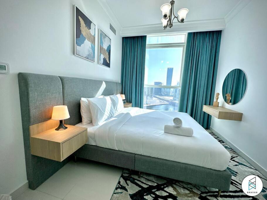 Two Bedroom With Canal View In Majestic Tower By Bhavan Apartment