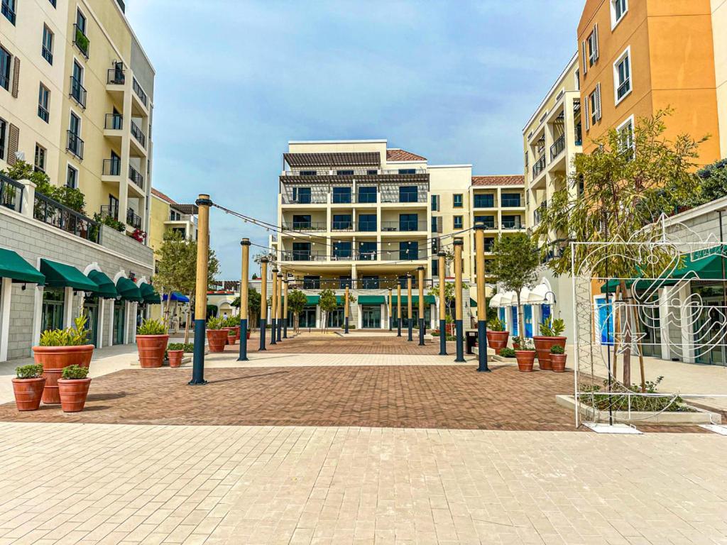 Higuests - Coastal Chic Luxurious Retreat At Port De La Apartment Dubai