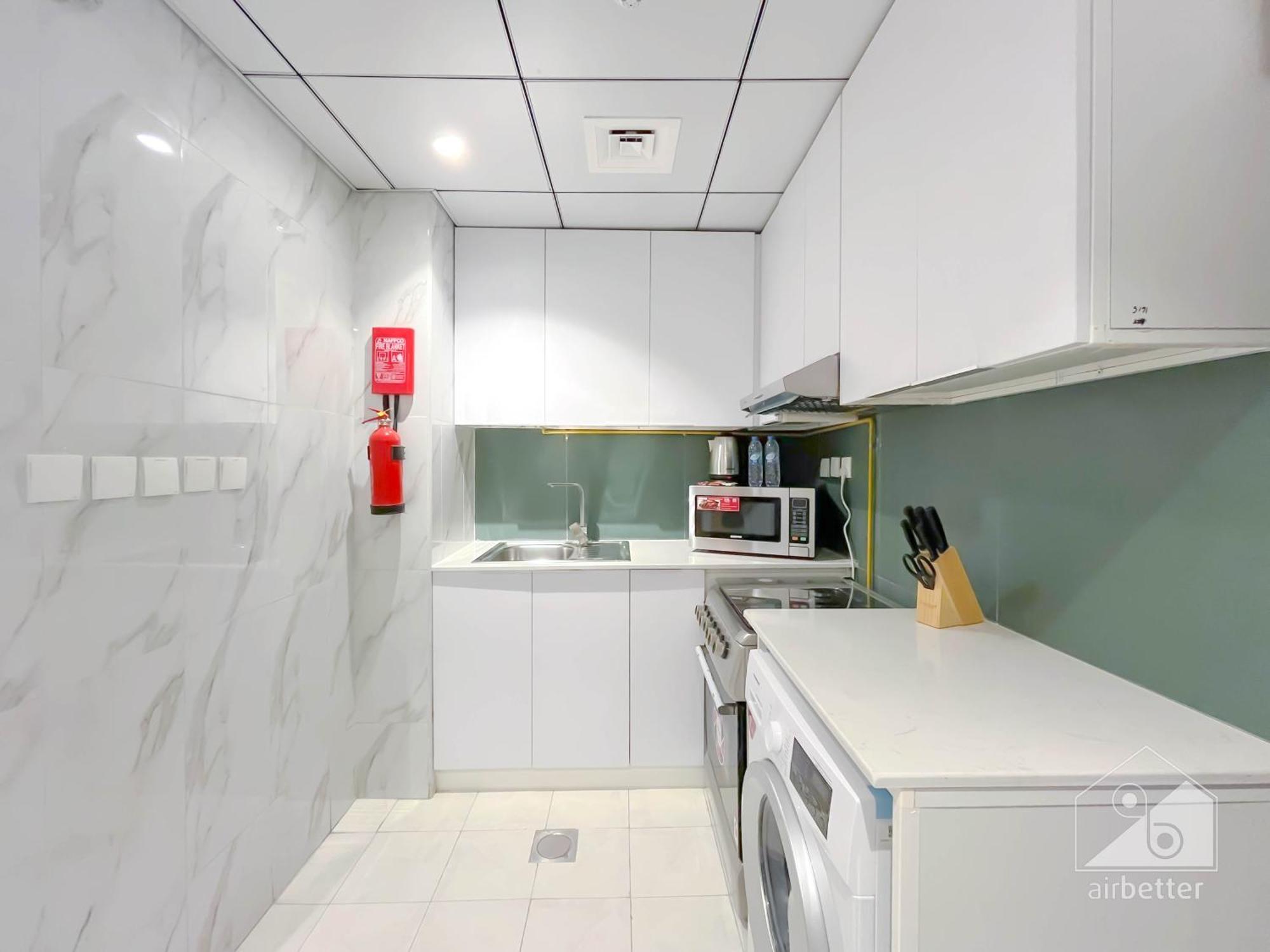 Luxury 1b With Balcony In Blue Wave Tower Apartment *