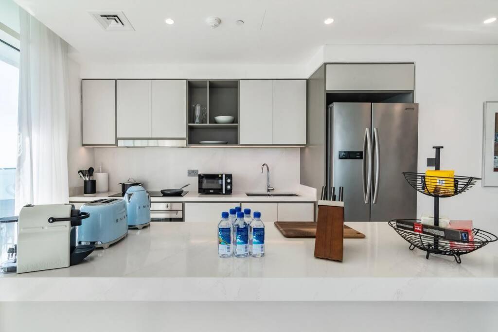 First Class 3br With Marina And Palm View Apartment Dubai
