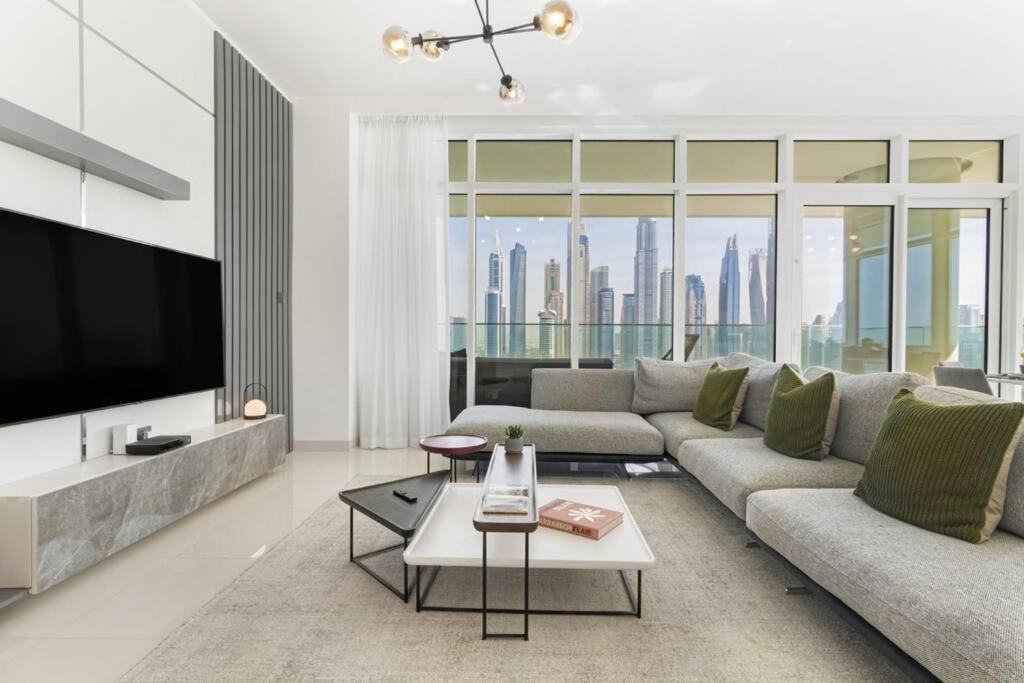 First Class 3br With Marina And Palm View * Dubai