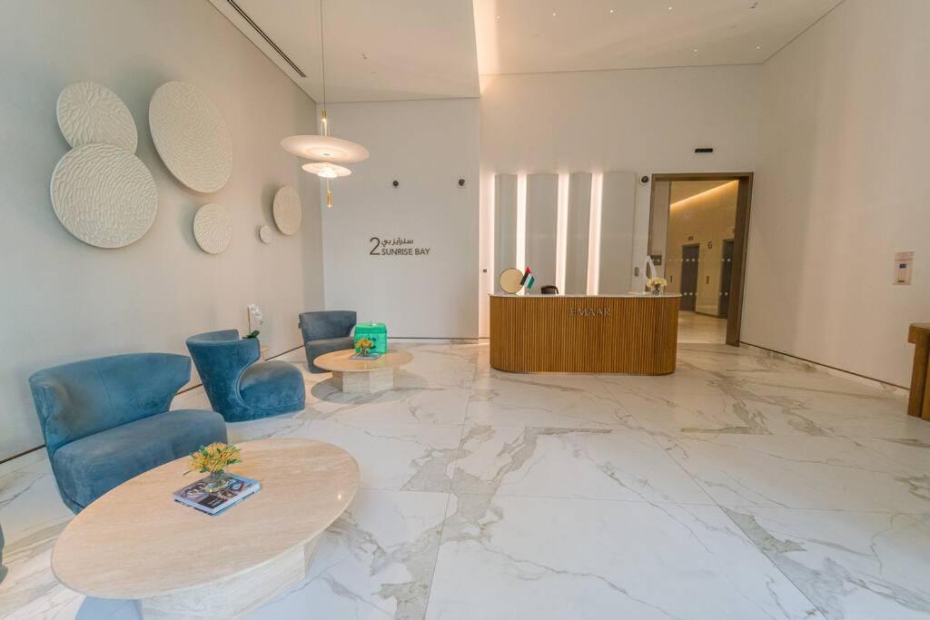First Class 3br With Marina And Palm View Apartment